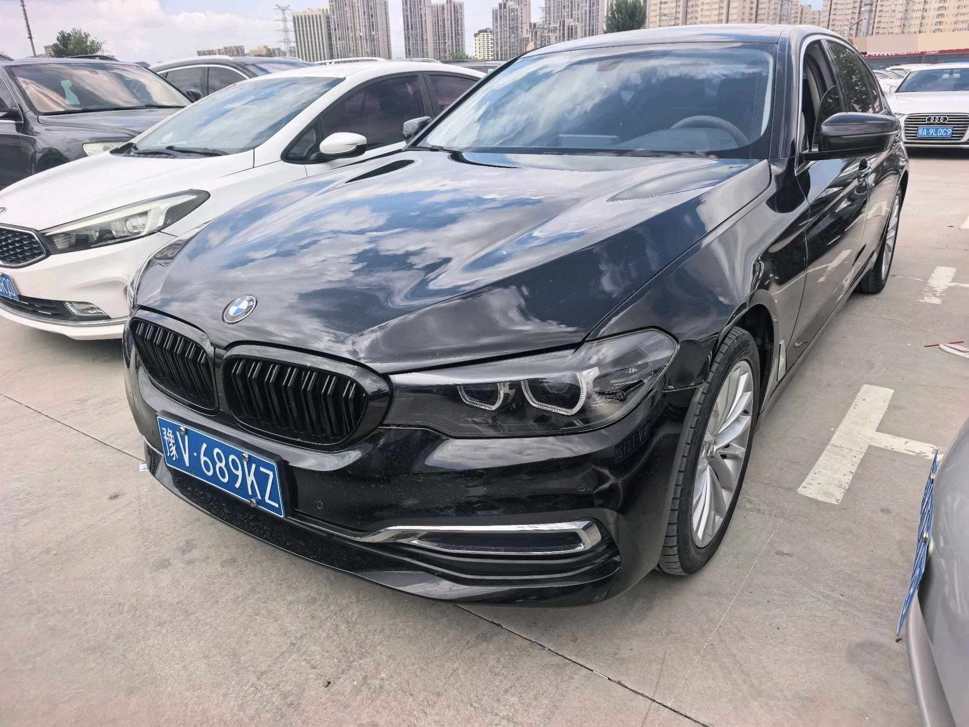 2018 BMW 5 Series 530Li Leading Edition M Sport Package