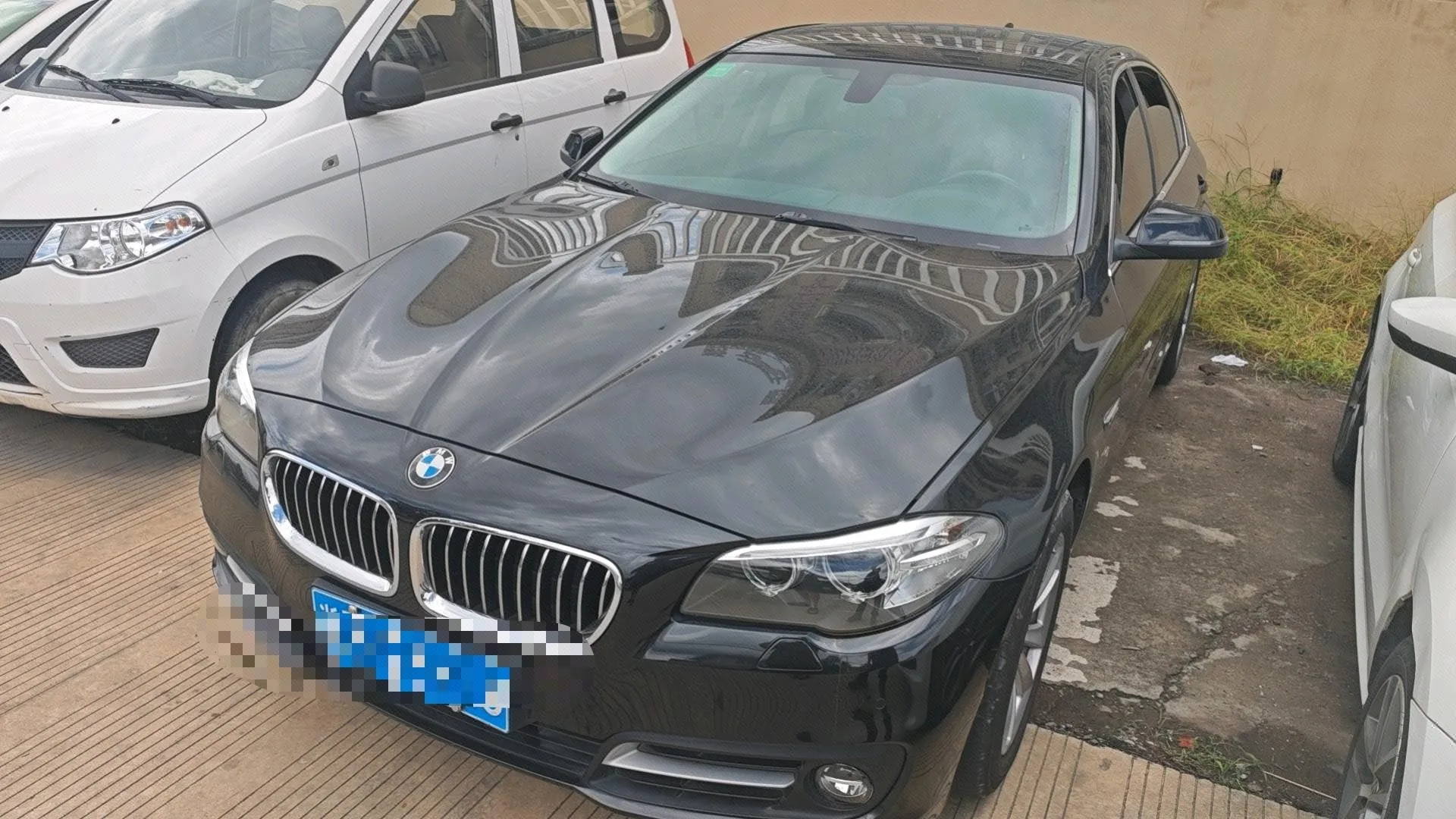 BMW 5 Series 2017 520Li Elegant Edition