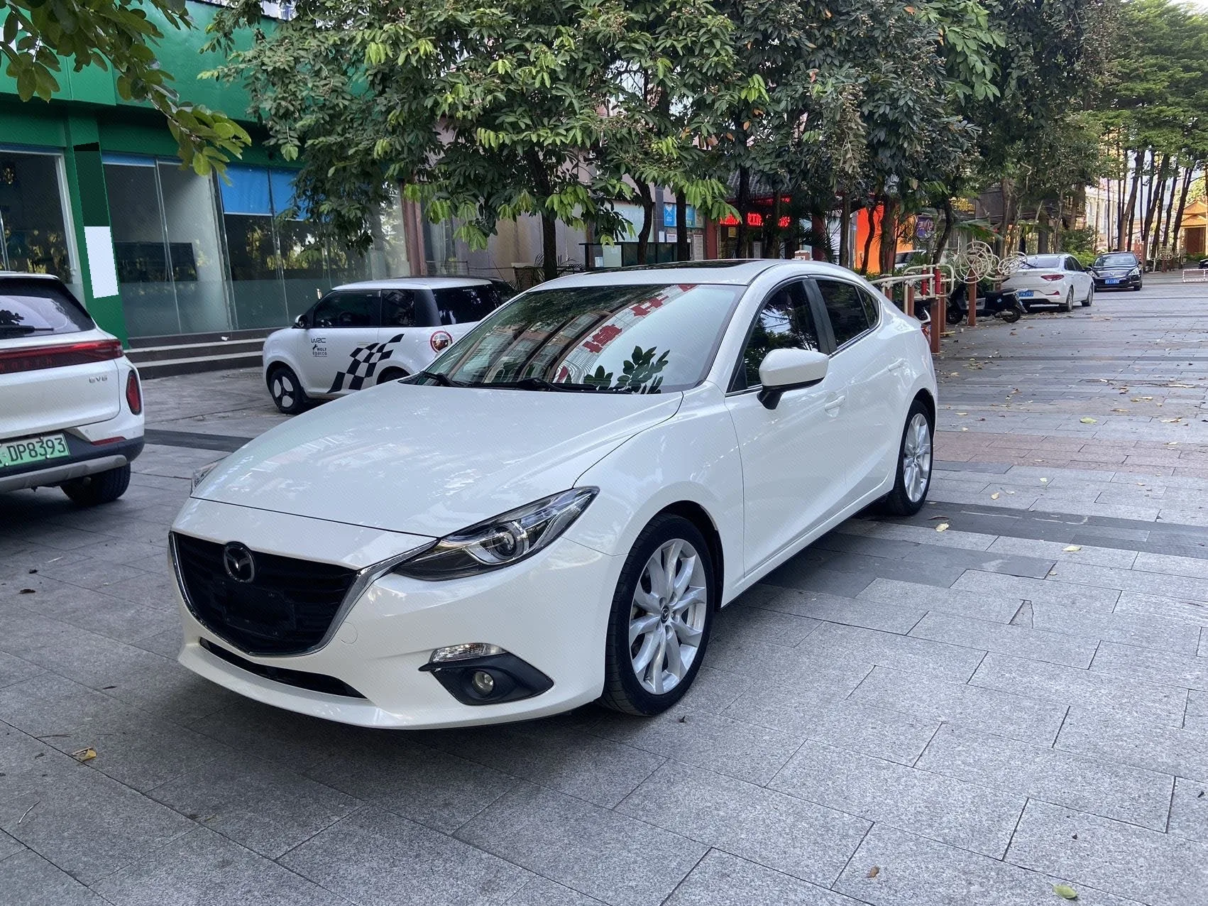 2016 Mazda3 Axela Sedan, 2.0L Automatic Sport