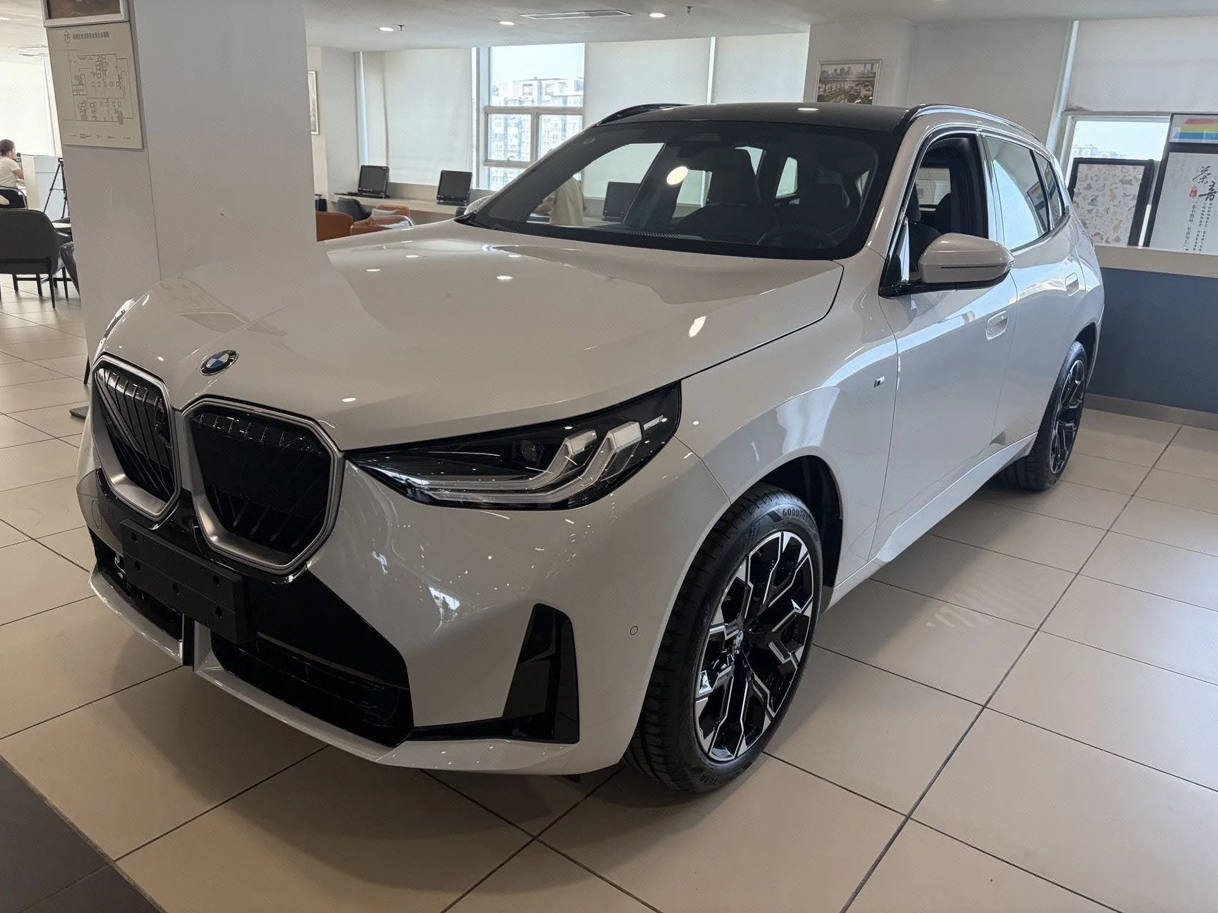 2026 BMW X3 xDrive30L 2.0T Leading Edition M Sport Shadow Edition Automatic