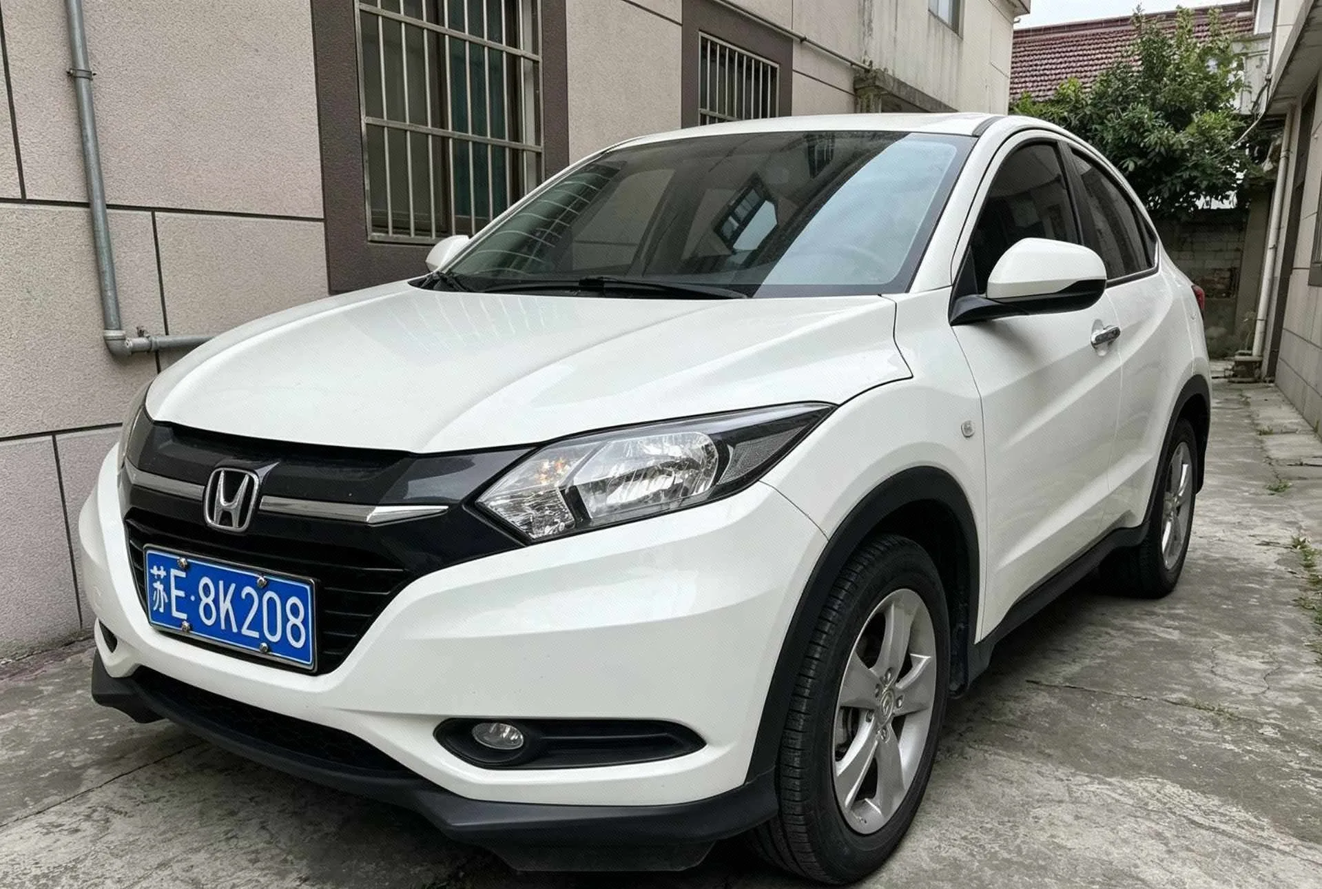 Vezel 2017 Model Year 1.5L CVT Front-Wheel Drive Comfort Trim