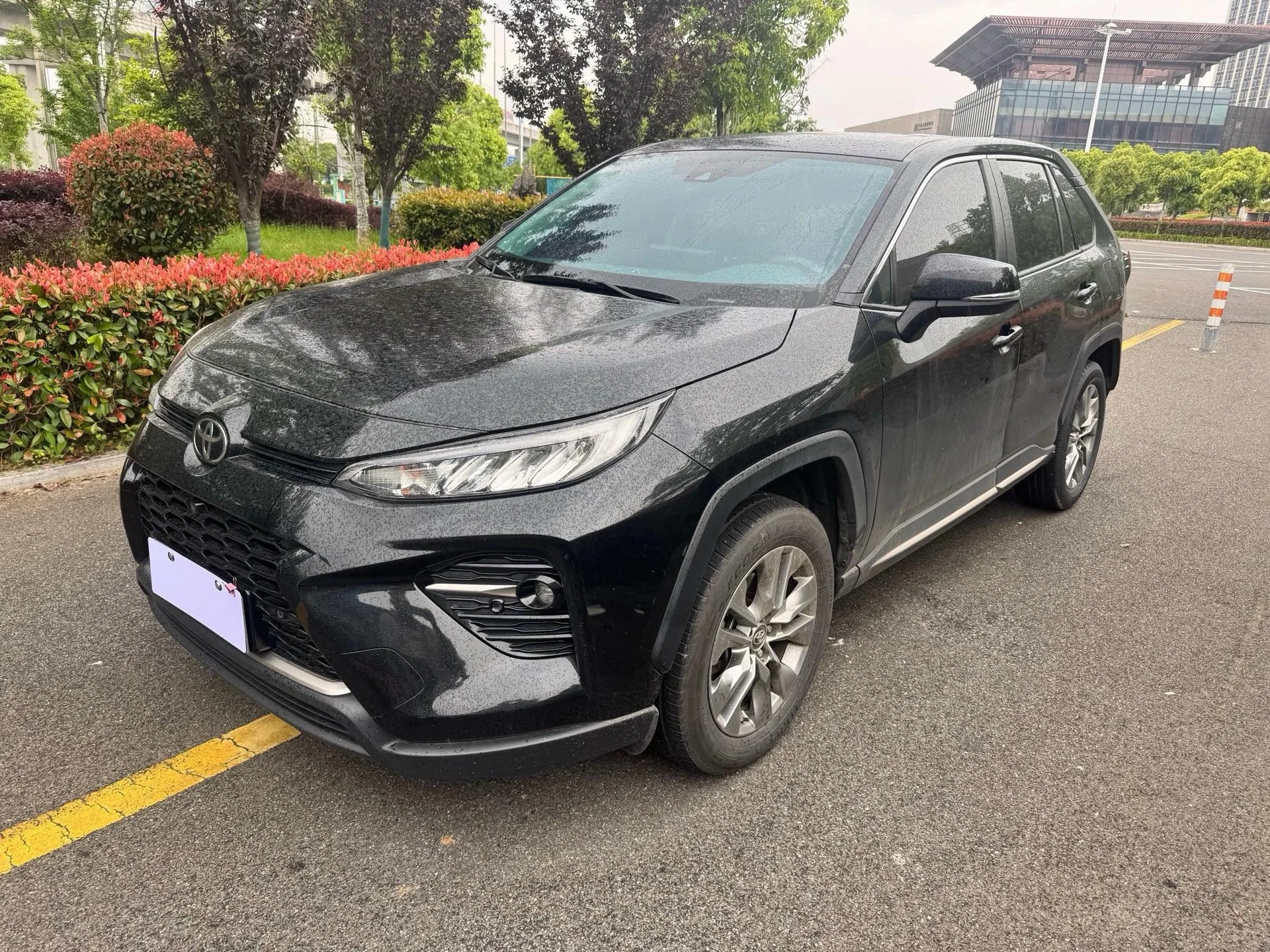 2022 Toyota RAV4 2.0L CVT 4WD Luxury PLUS Edition
