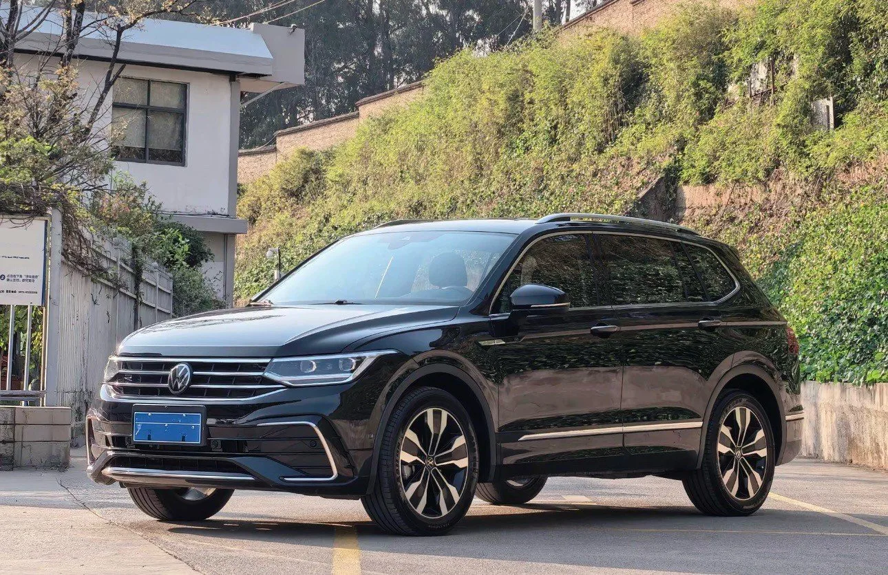 Tiguan L 2023 330TSI Automatic 2WD R-Line Premium Edition