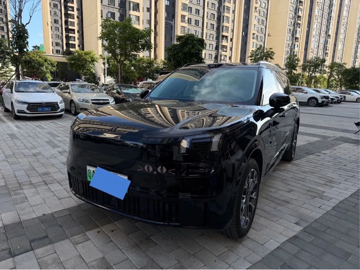 Lynk & Co 900 2025 1.5T Ultra