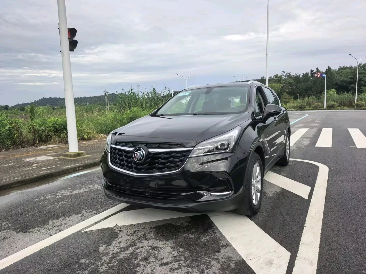 2021 Envision 532T FWD Luxury