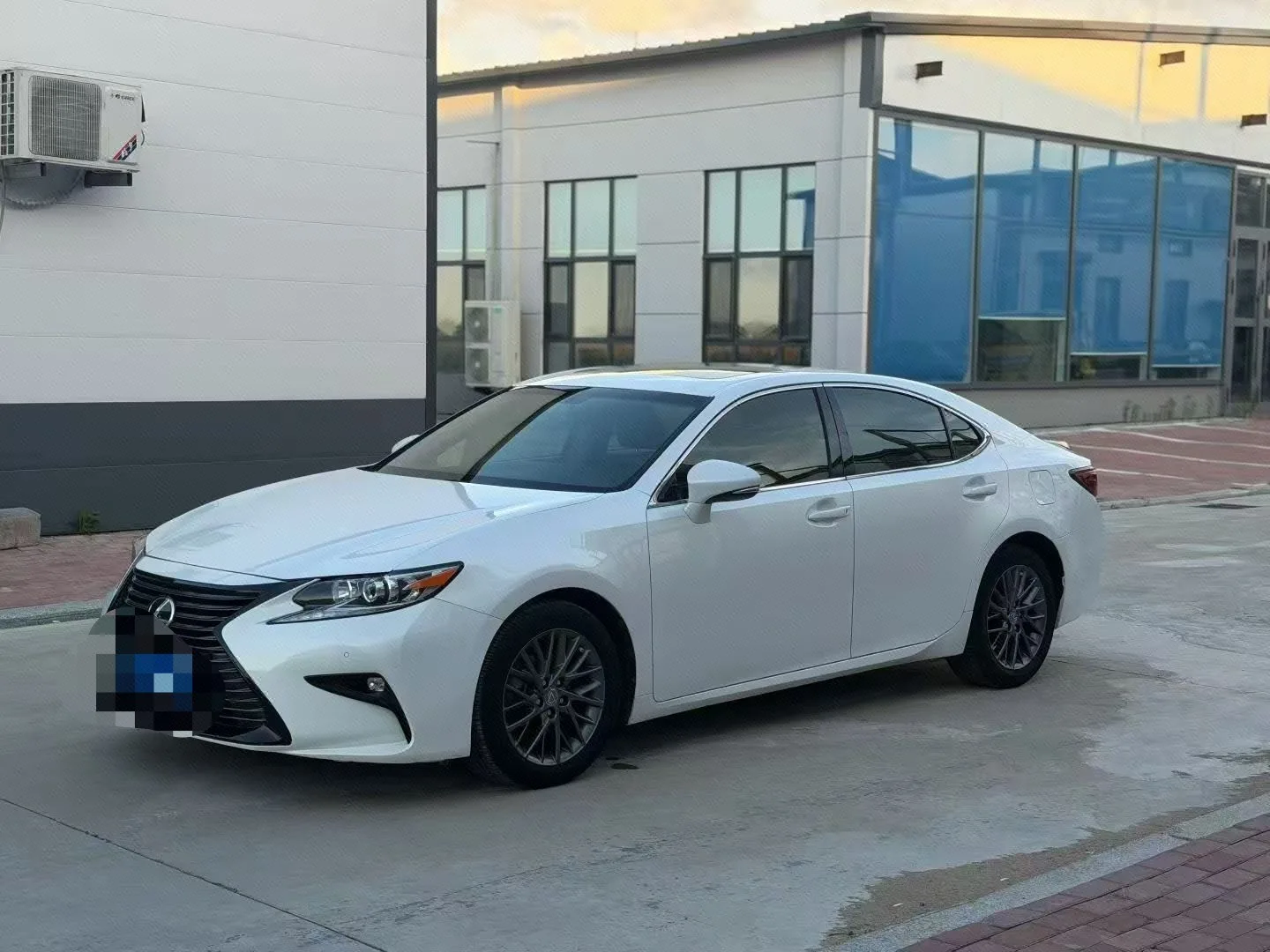 Lexus ES 2017 30th Anniversary Edition