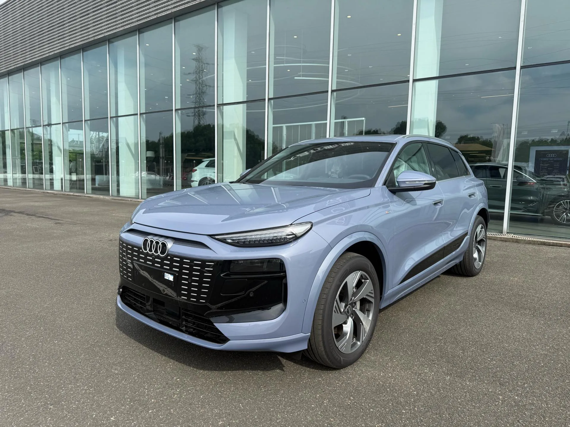 2025 Audi Q6L e-tron Extended Range Edition, Automatic Transmission