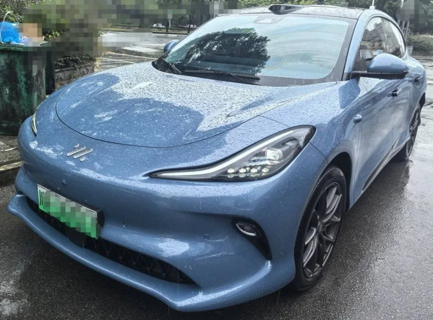 IM Motors 2025 Model IM LS6 Ultra-Performance "Spirit Lizard" Smart Theater Edition, Automatic Transmission
