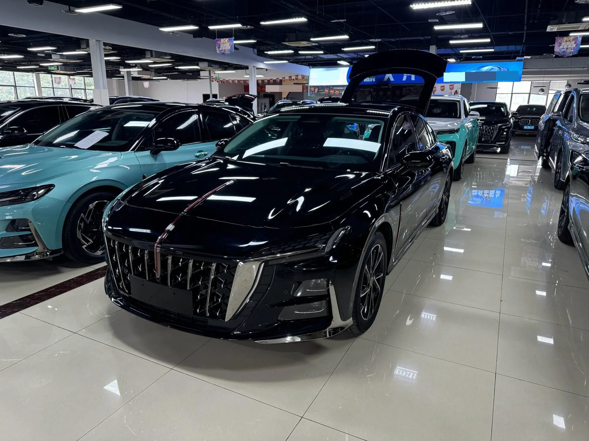 Hongqi 2025 H6 2.0T Zhiyuan Edition Automatic