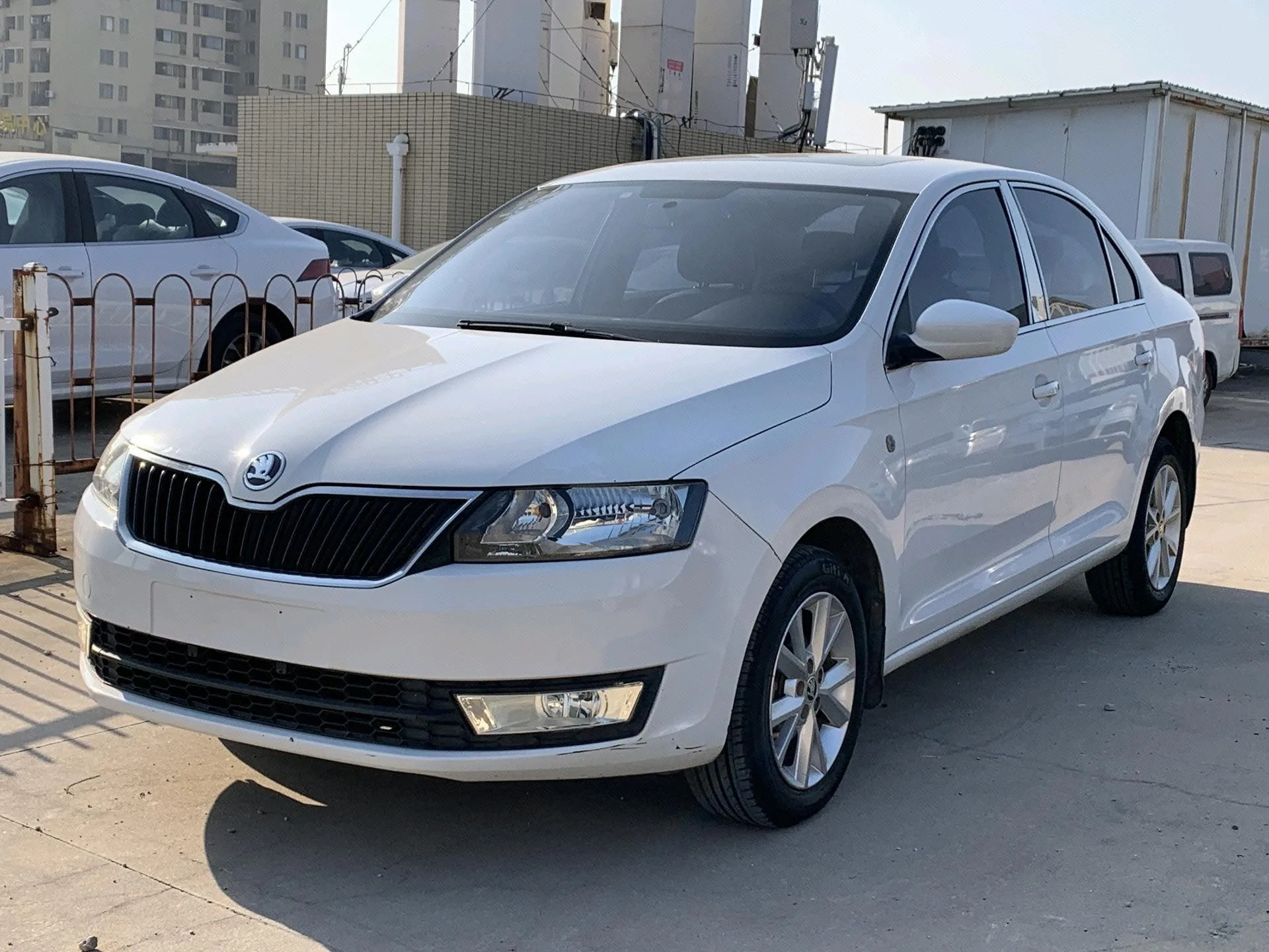 Rapid 2015 1.6L Automatic Comfort Edition