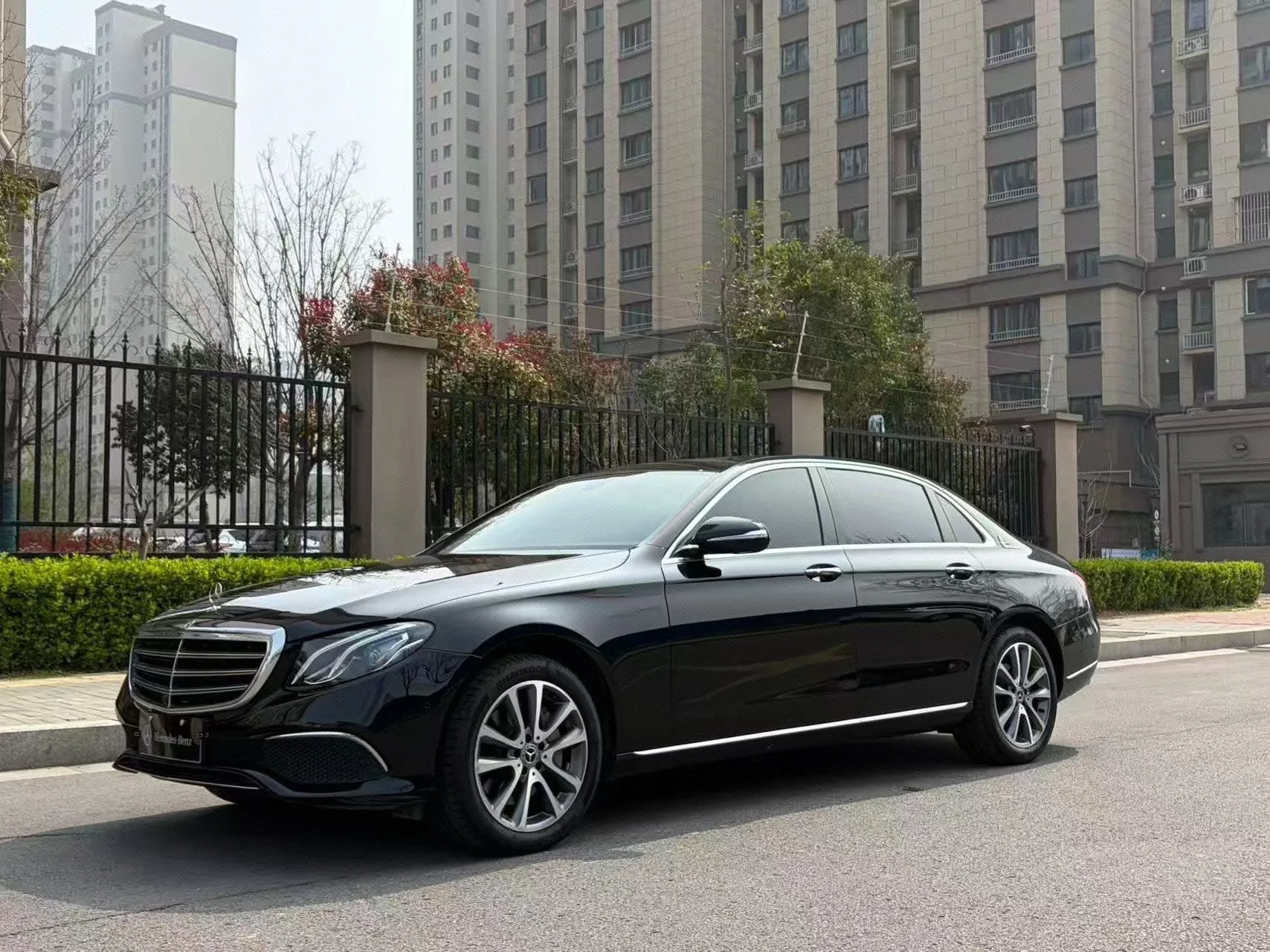 2017 Mercedes-Benz E-Class E 300 L Luxury