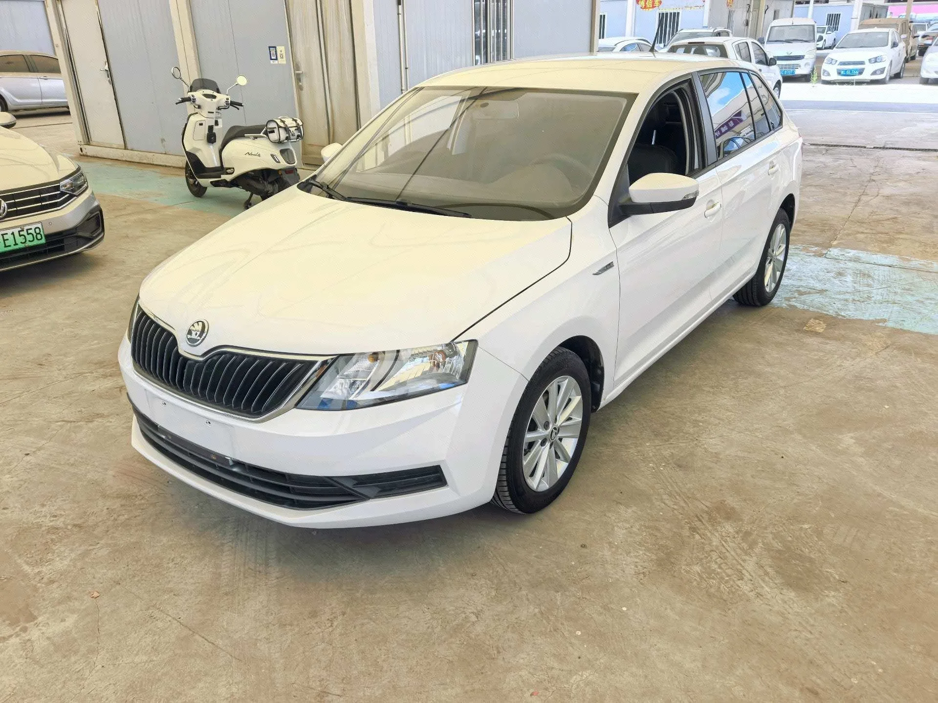 Xindong 2018 Model Year 1.6L Automatic Comfort Edition