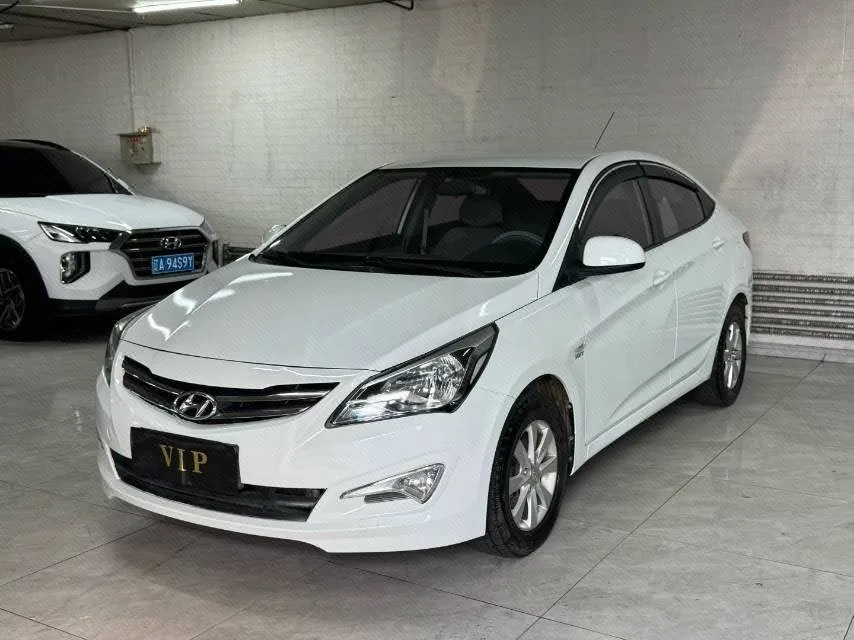 2014 Hyundai Reina 1.4L Automatic Intelligent GLS