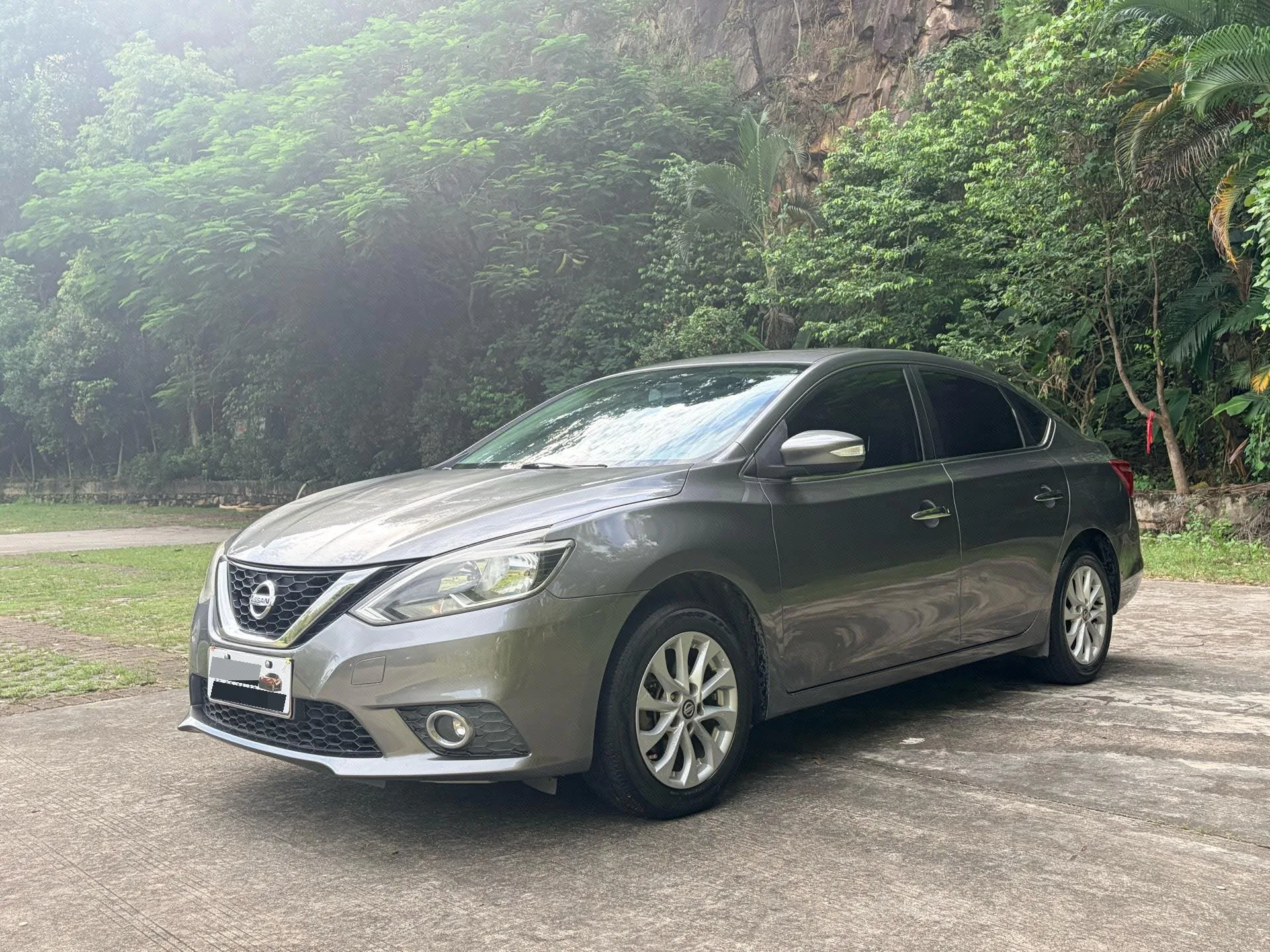 Nissan Sylphy 2016 1.6XL CVT Luxury Edition