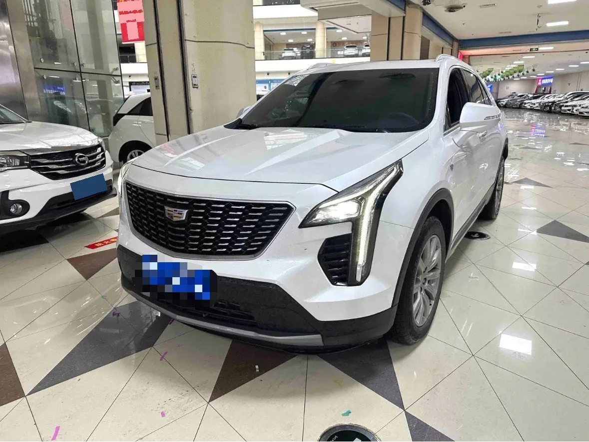 2022 Cadillac XT4 28T Two-Wheel Drive Luxury