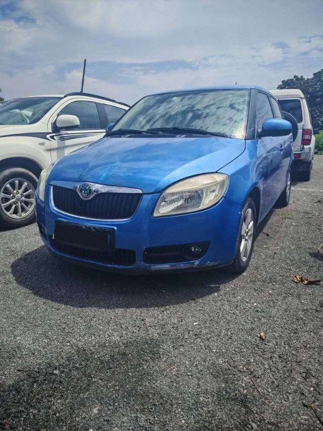 Fabia 2011 1.4L Automatic Cool Edition