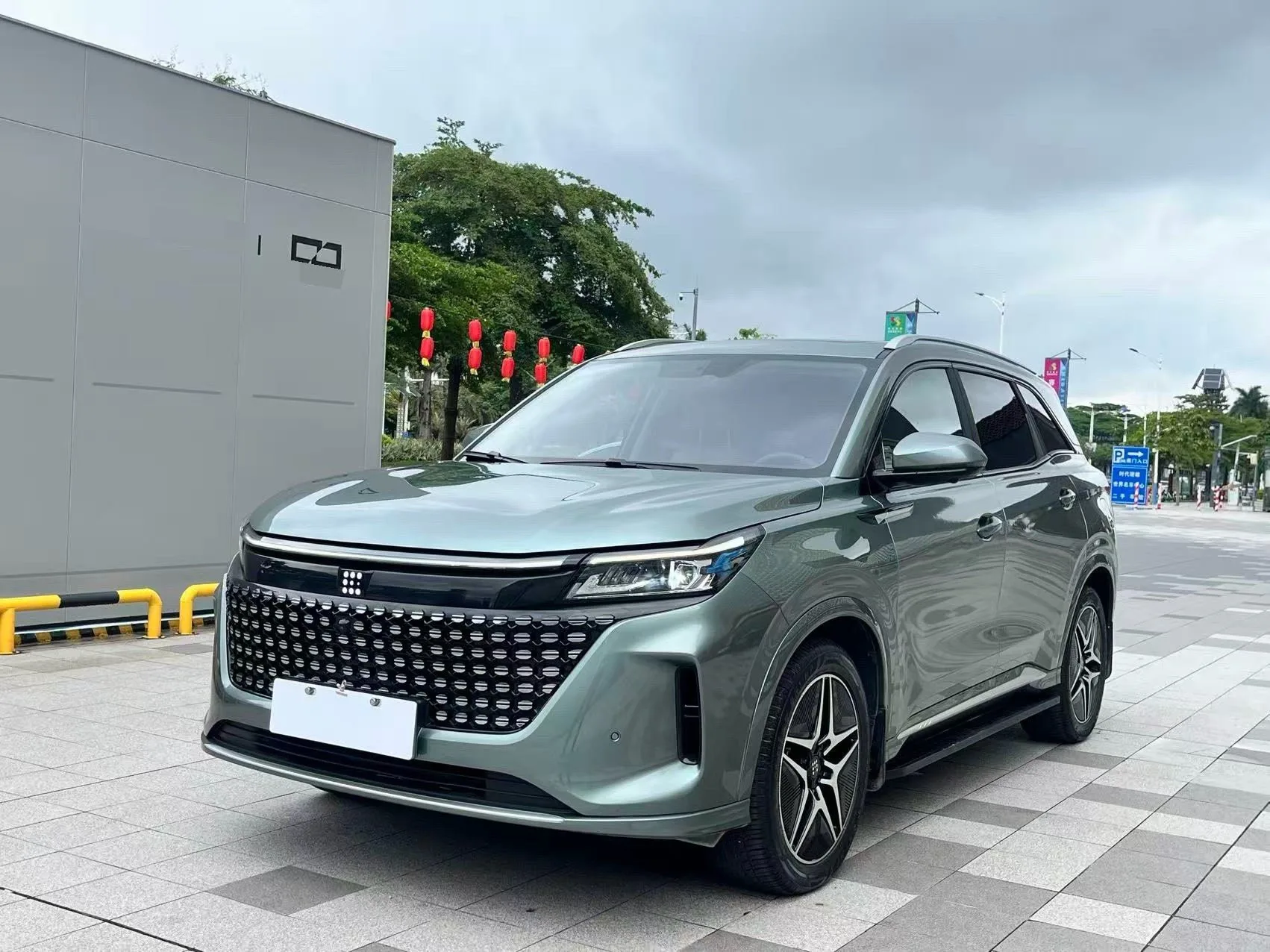 Blue Electric E5 2023 Model 1.5L DE-i 100KM Enjoyable Edition 7-Seater