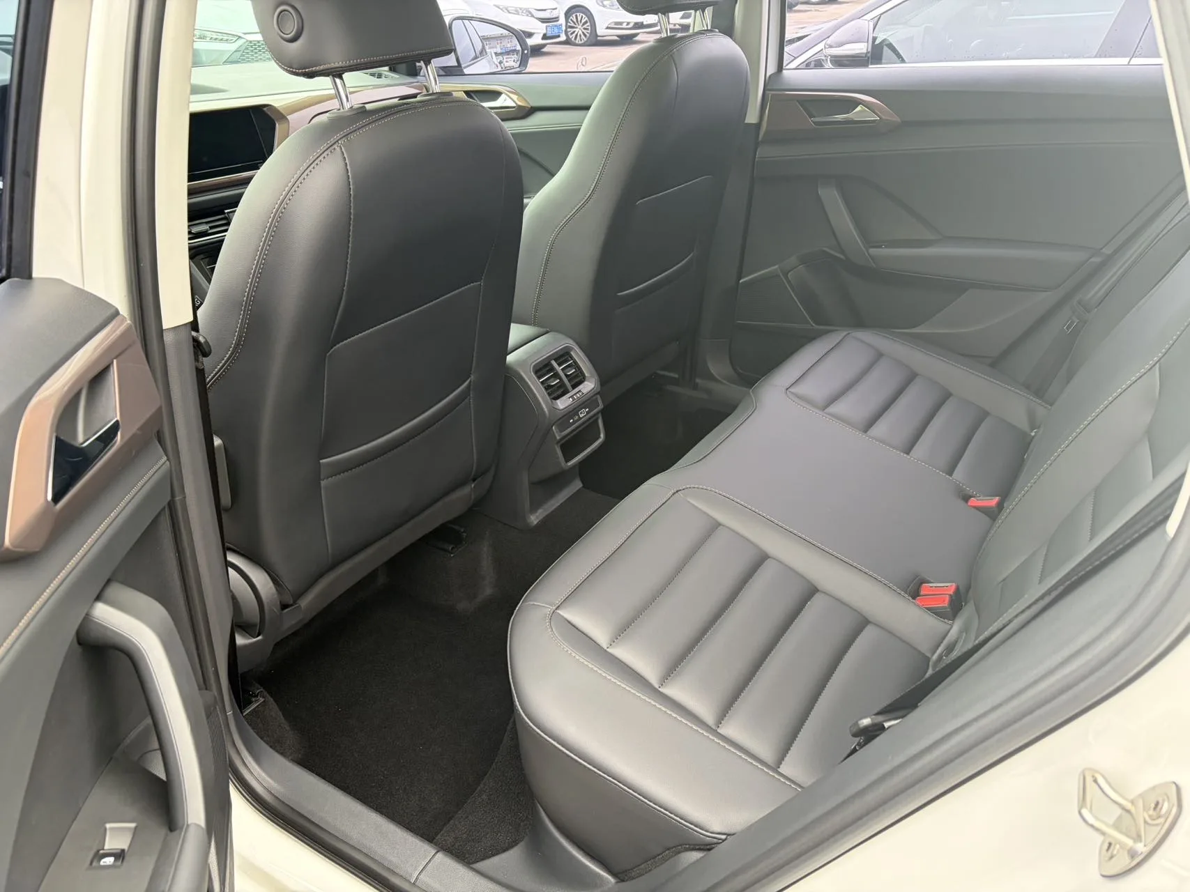 Tharu 2021 280TSI 2WD Luxury Edition PLUS