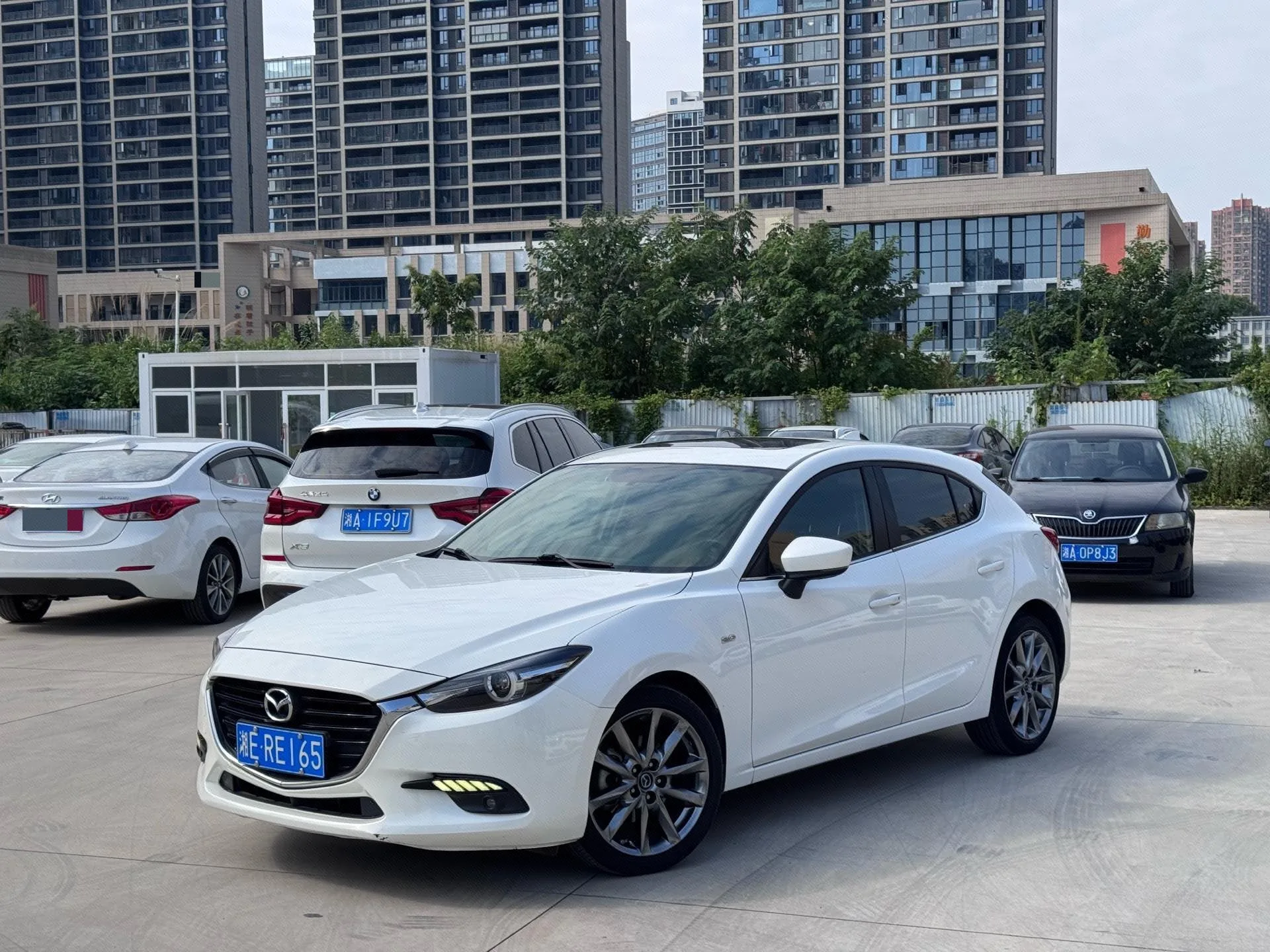 Mazda3 Axela 2019 Cloud Control Edition Hatchback 2.0L Automatic Luxury Model (China V Emission Standard)