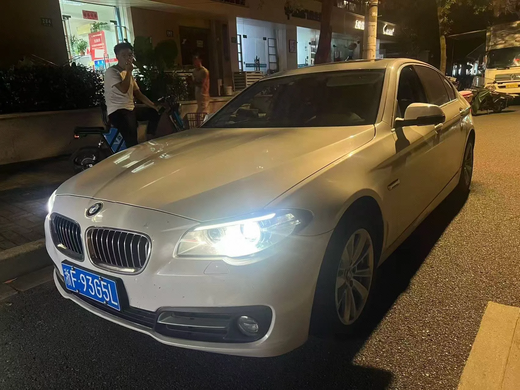 BMW 5 Series 2017 520Li Elegant Edition