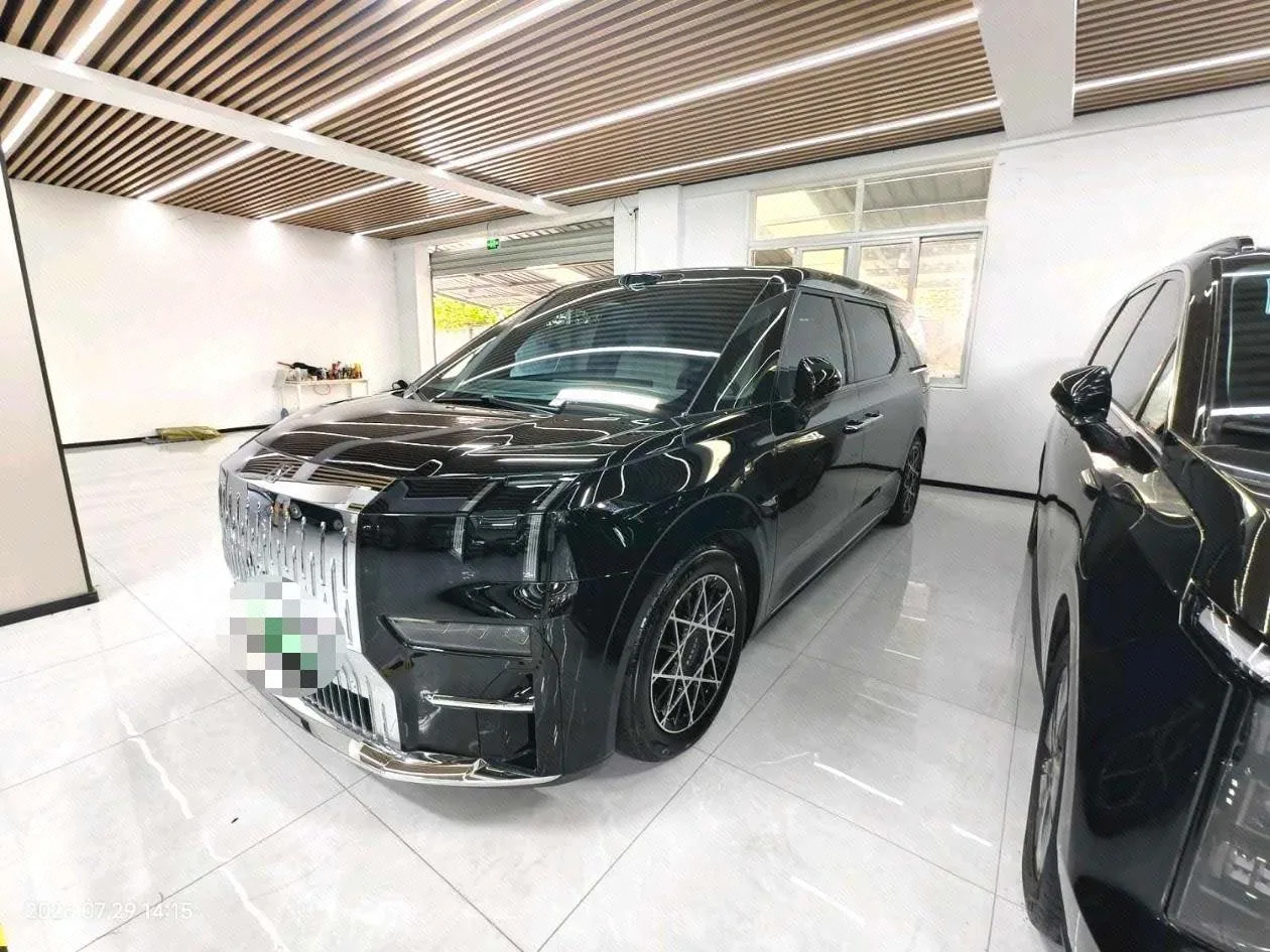 Extreme Krypton 009 2024 Model 7-Seat Aisle Edition 4WD 108kWh