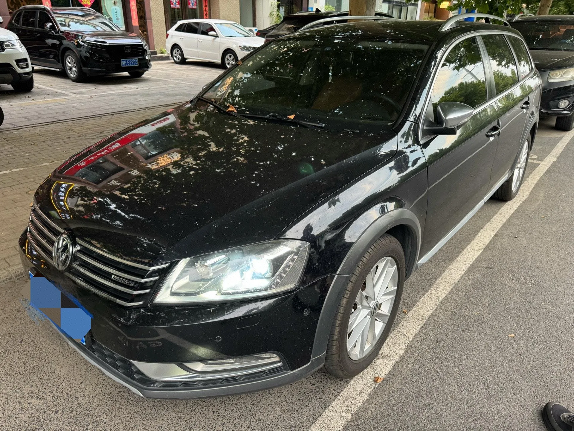 Magotan (Imported) 2012 Model Year Station Wagon 2.0TSI AWD Comfort Trim