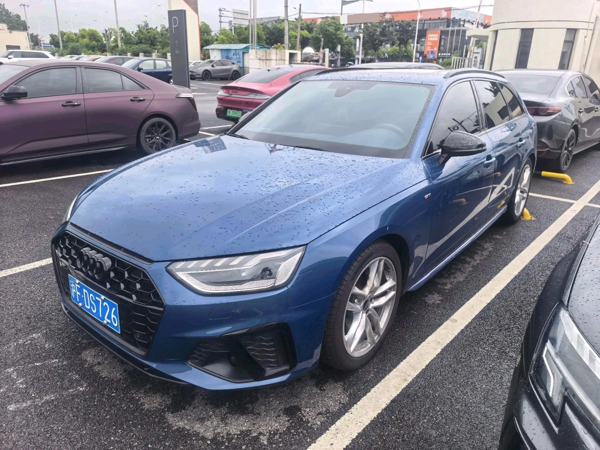 2023 Audi A4 (Imported) A4 Avant 2.0 TFSI 40 TFSI Luxury Sport Edition, Automatic Transmission