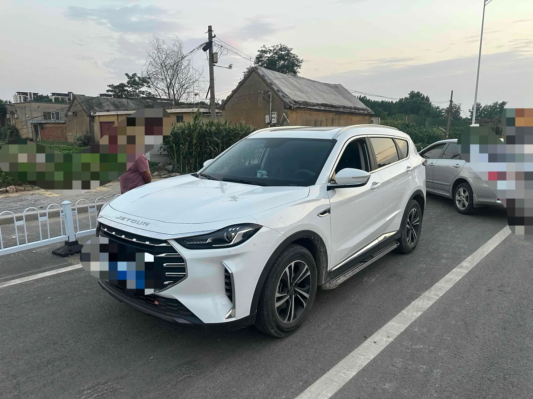 Jietu X70 PLUS 2021 Model Year 1.6T DCT Star 6-Seater