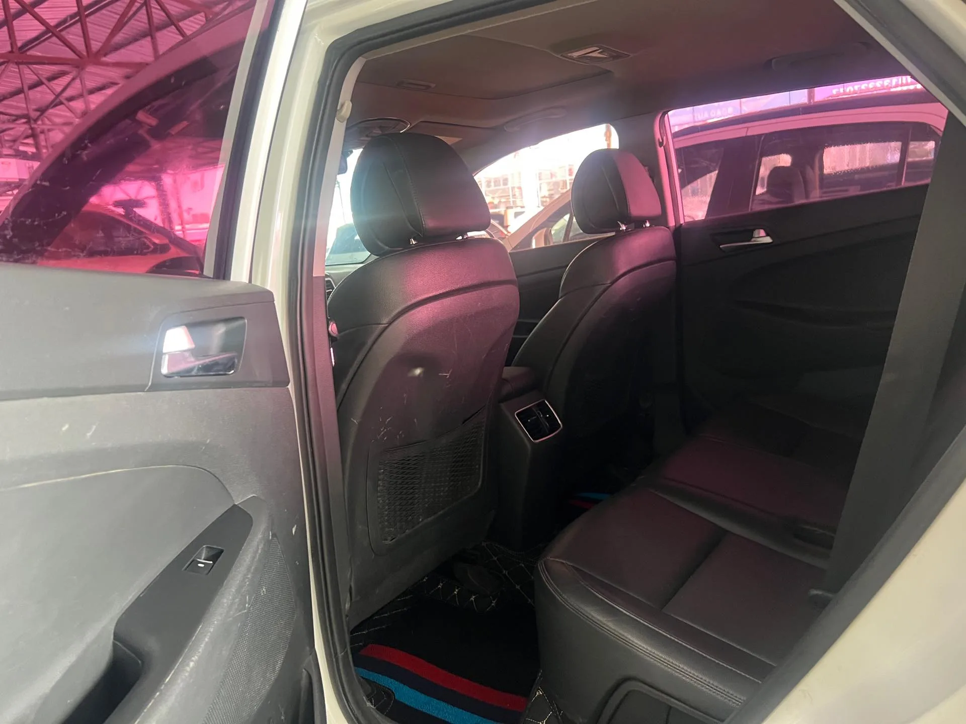 Tucson 2015 1.6T Dual-Clutch Two-Wheel Drive Intelligent Model