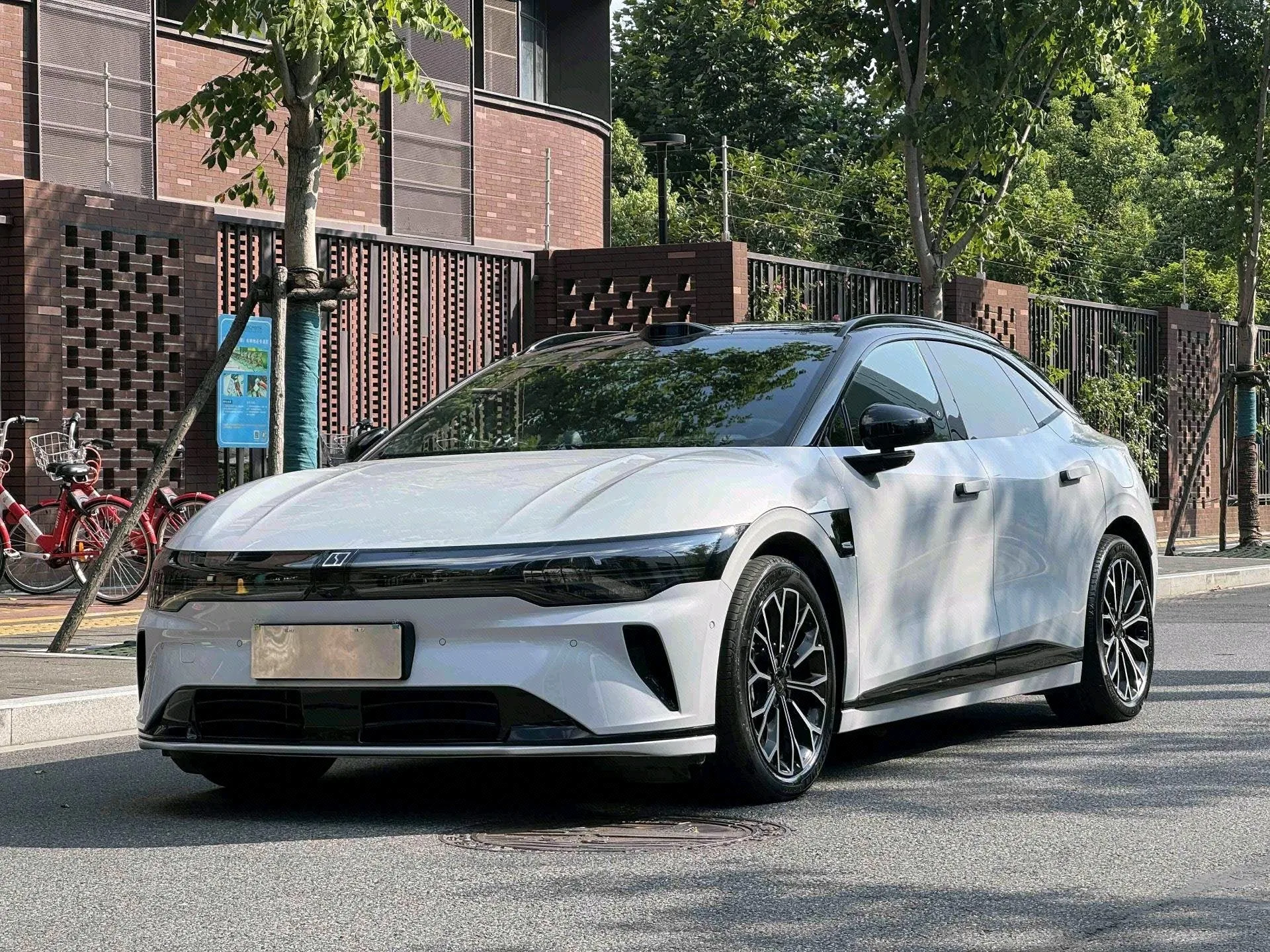 JiKrypton 2025 Model JiKrypton 007GT 4WD Intelligent Driving Edition 75kWh Automatic