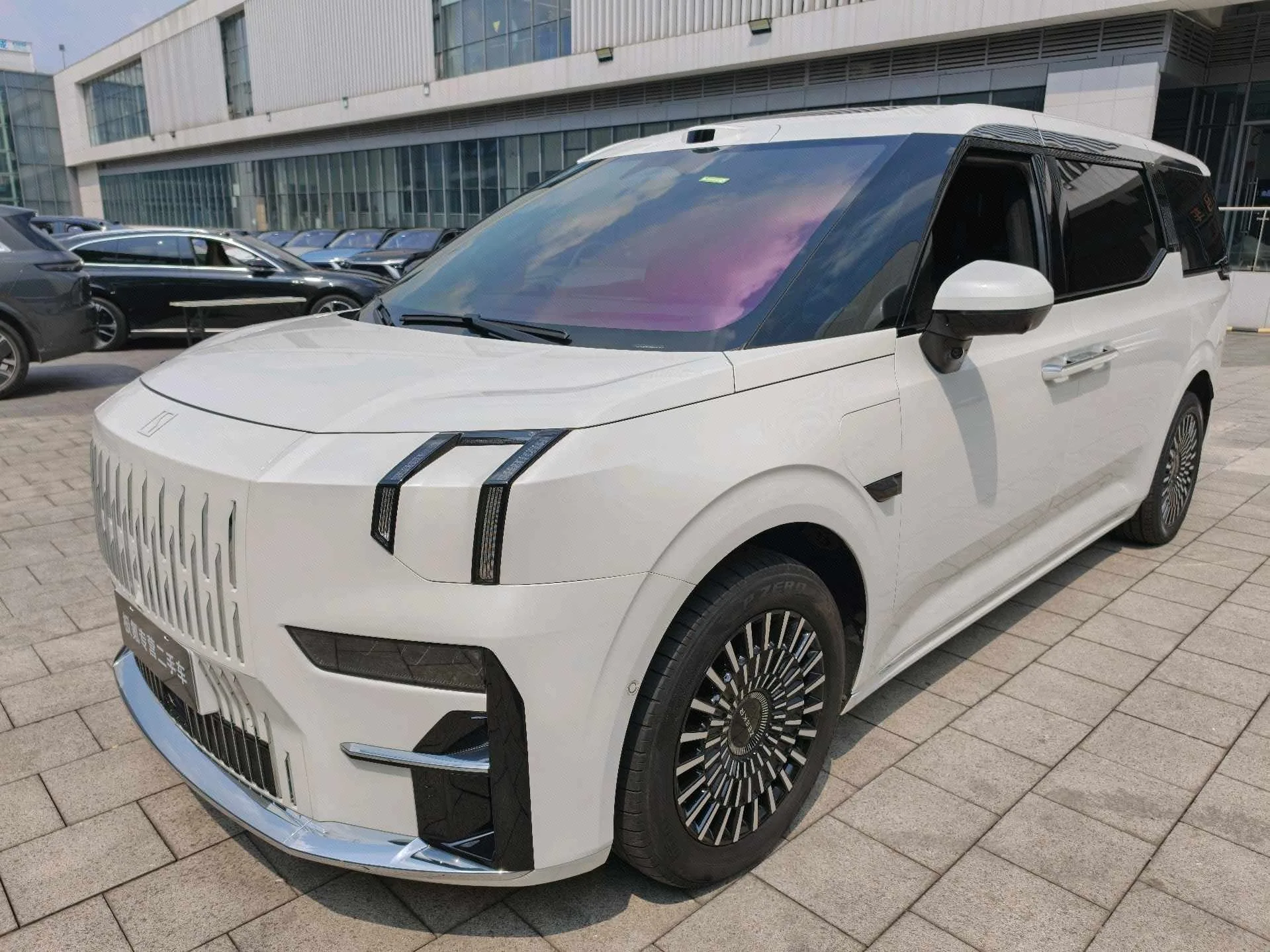Extreme Krypton 009 2024 Model 7-Seat Aisle Edition 108kWh