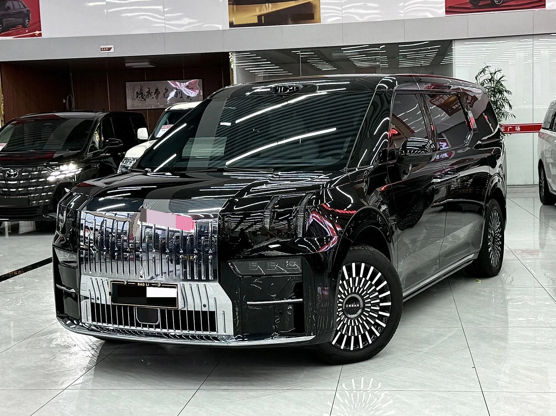 Extreme Krypton 009 2024 Model 7-Seat Aisle Edition 4WD 108kWh