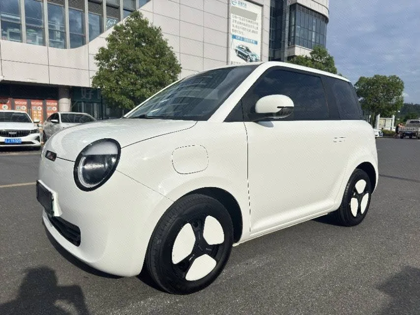 Changan 2024 Lumin 301km Orange Wind Edition, Automatic Transmission