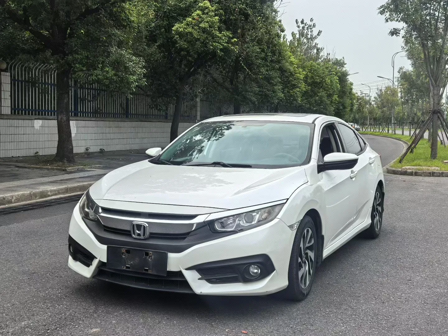 2016 Civic 220TURBO CVT Luxury Edition