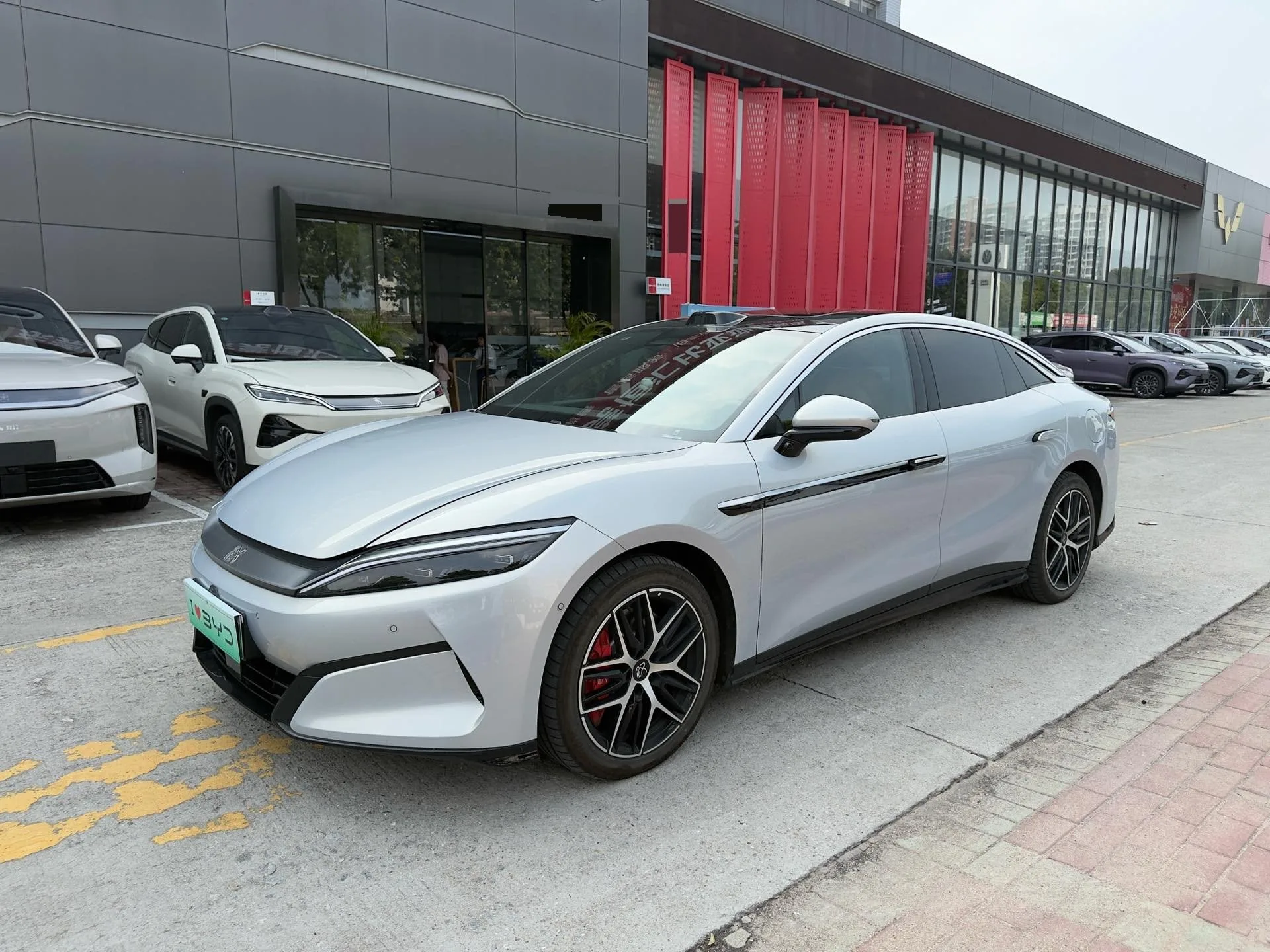 Han L 2025 EV All-Wheel Drive LiDAR Flagship Edition