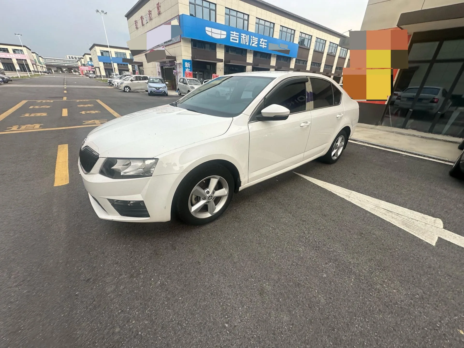 Octavia 2017 1.6L Automatic Forward Edition