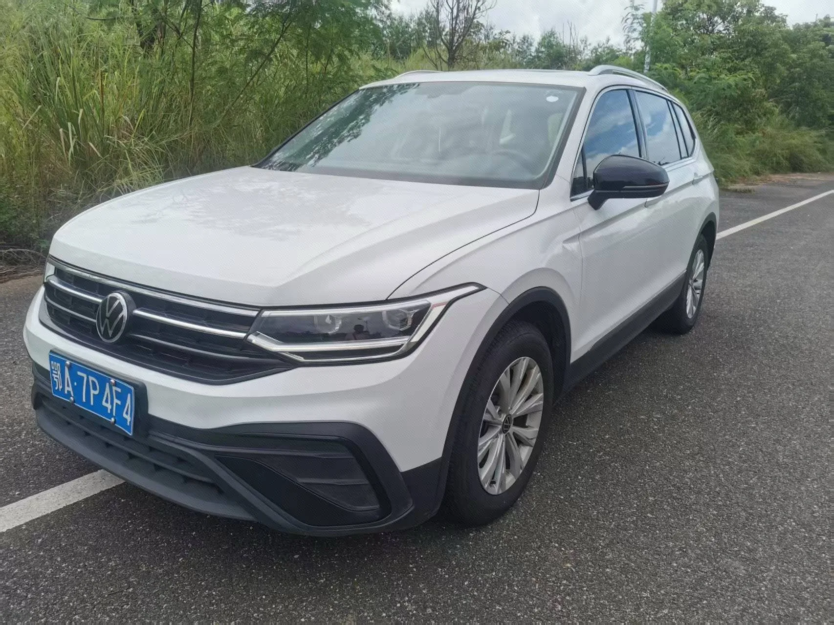 Volkswagen 2024 Tiguan L 1.5TSI 300TSI 2WD Dragon Edition Automatic