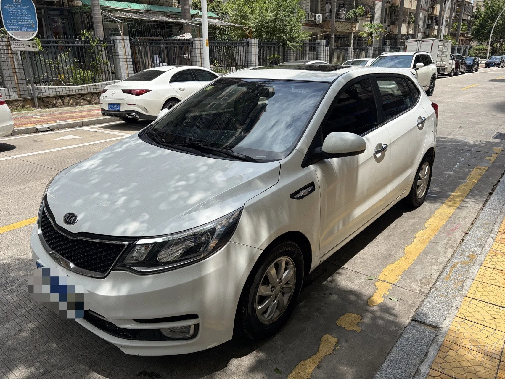 2015 Kia K2 Hatchback 1.4L AT GLS Cool Edition
