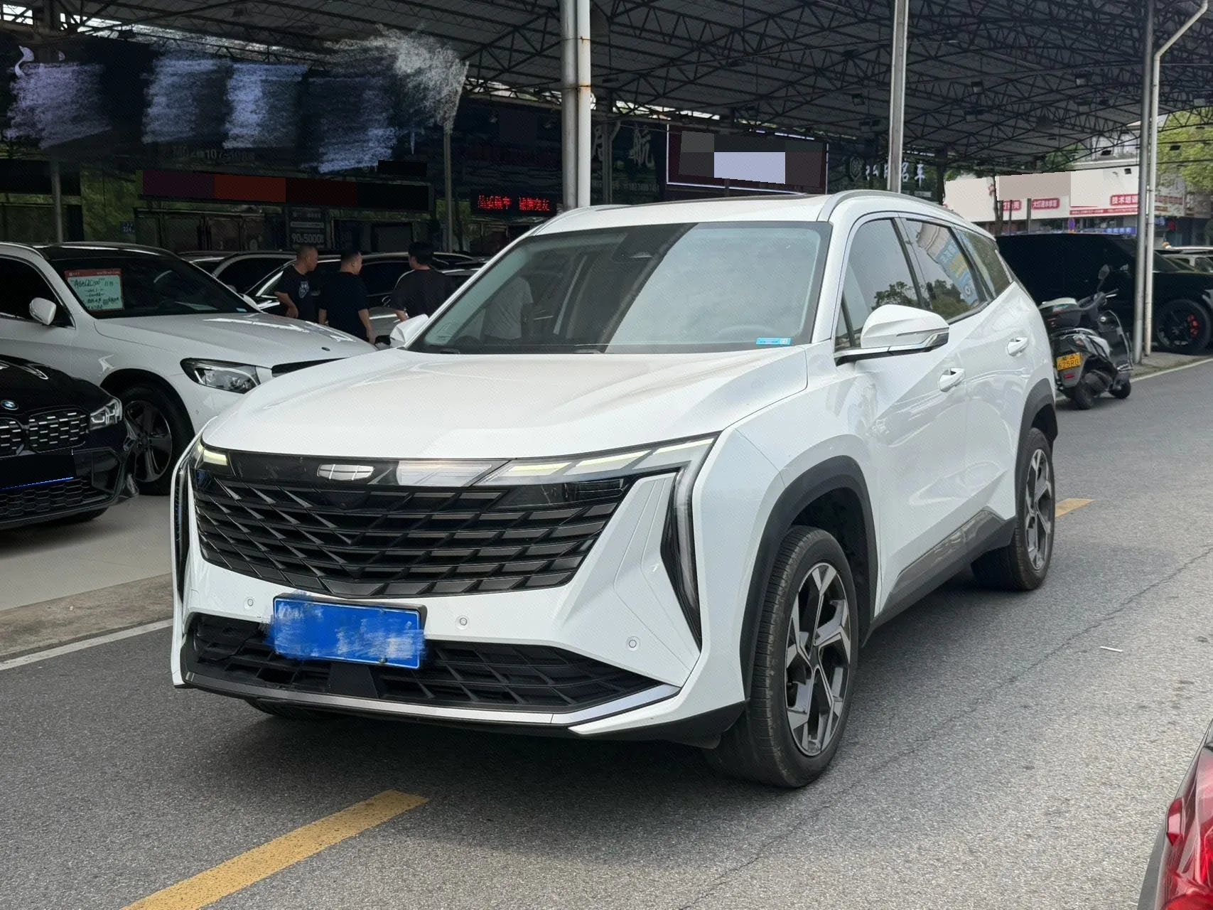 Geely Boyue L 2023 1.5TD DCT Premium Edition