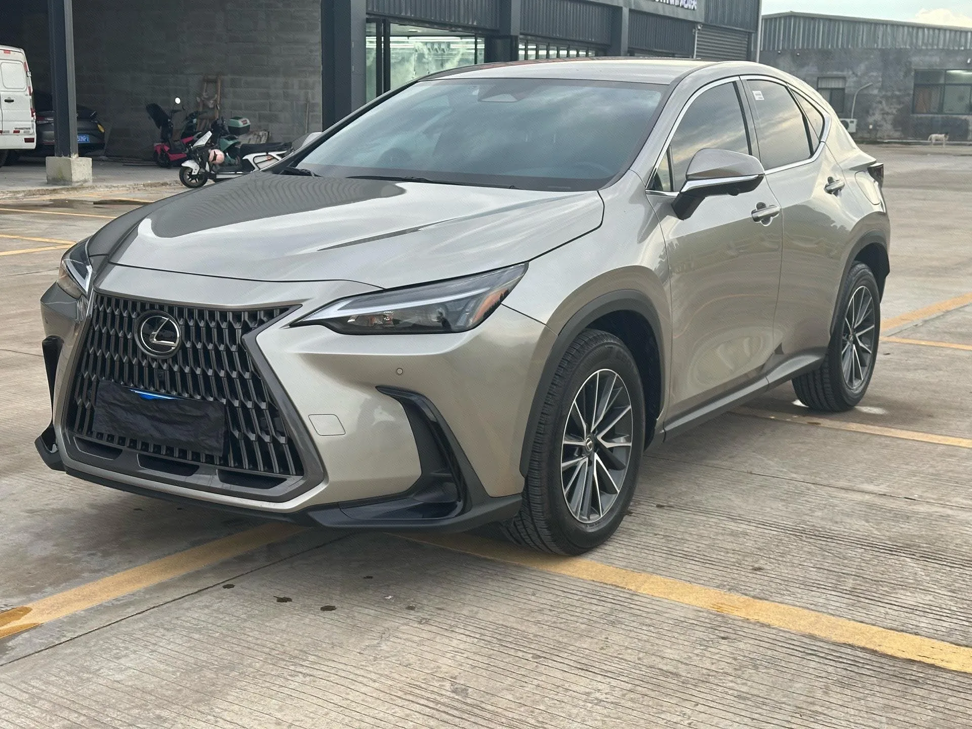 2022 Lexus NX 350h FWD "Chuangchi" Edition