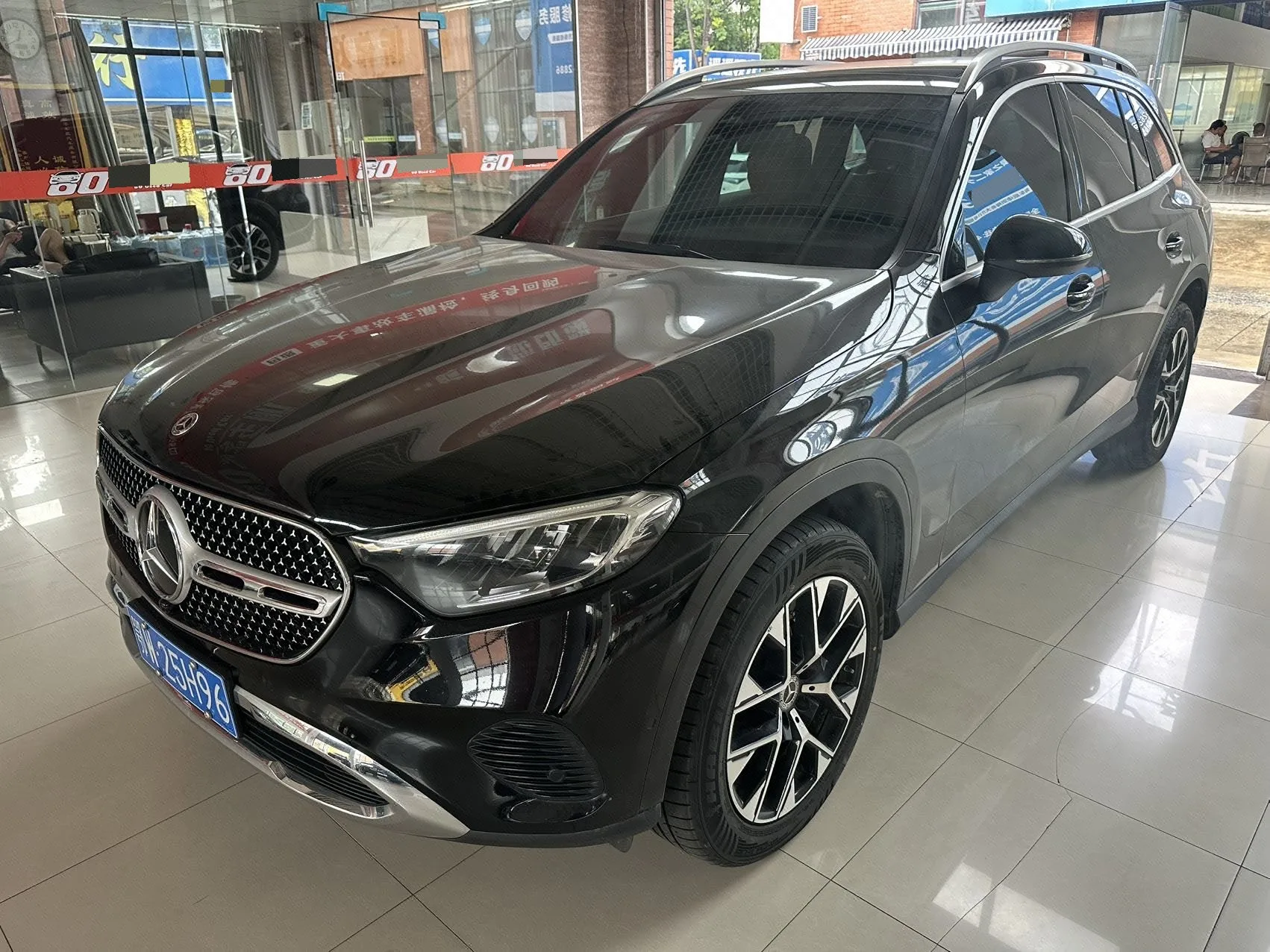 Mercedes-Benz 2023 GLC 260 L 4MATIC 48V 2.0T Dynamic 5-seater Automatic