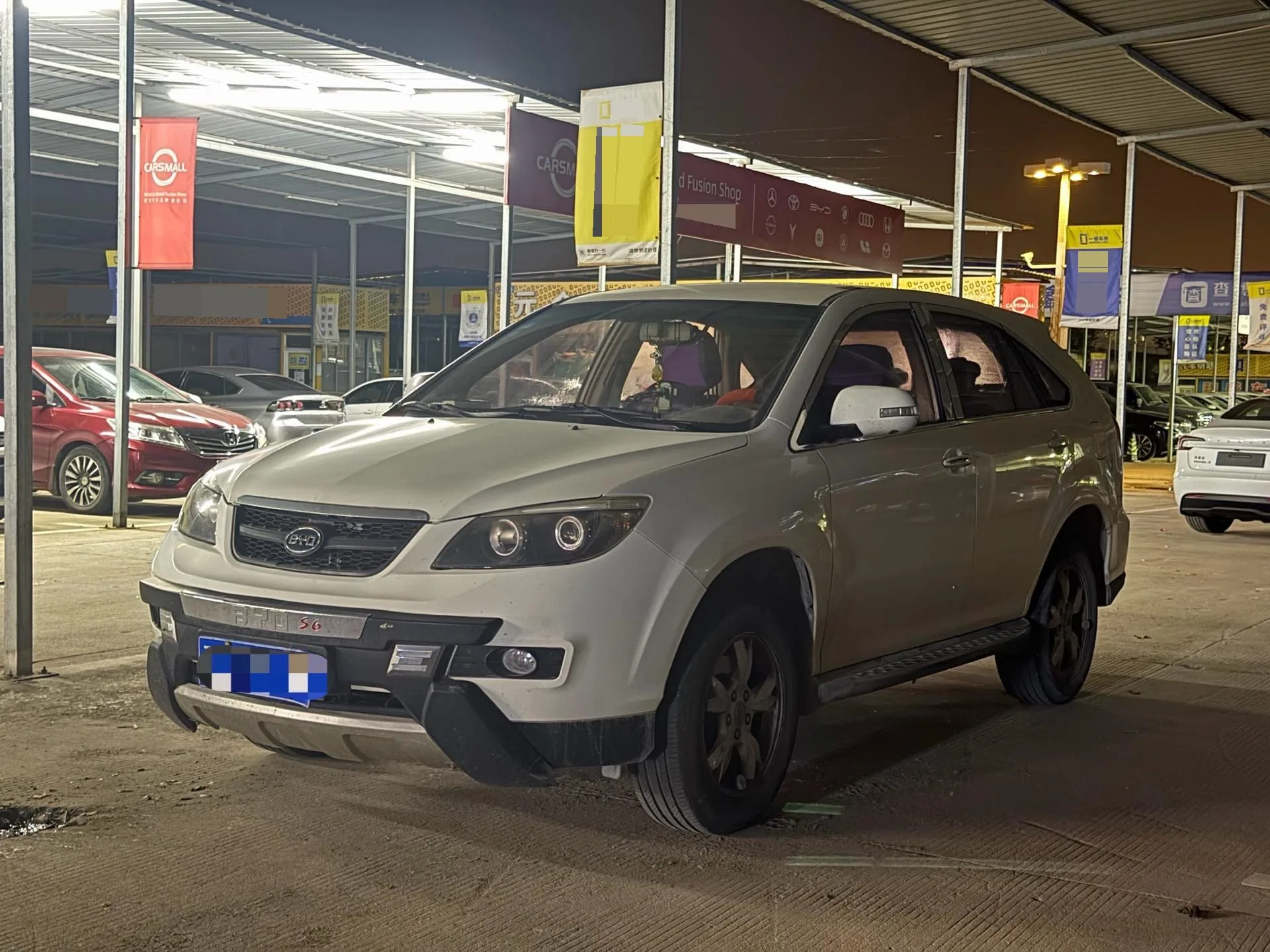 BYD 2013 S6 2.0 Luxury Manual Transmission