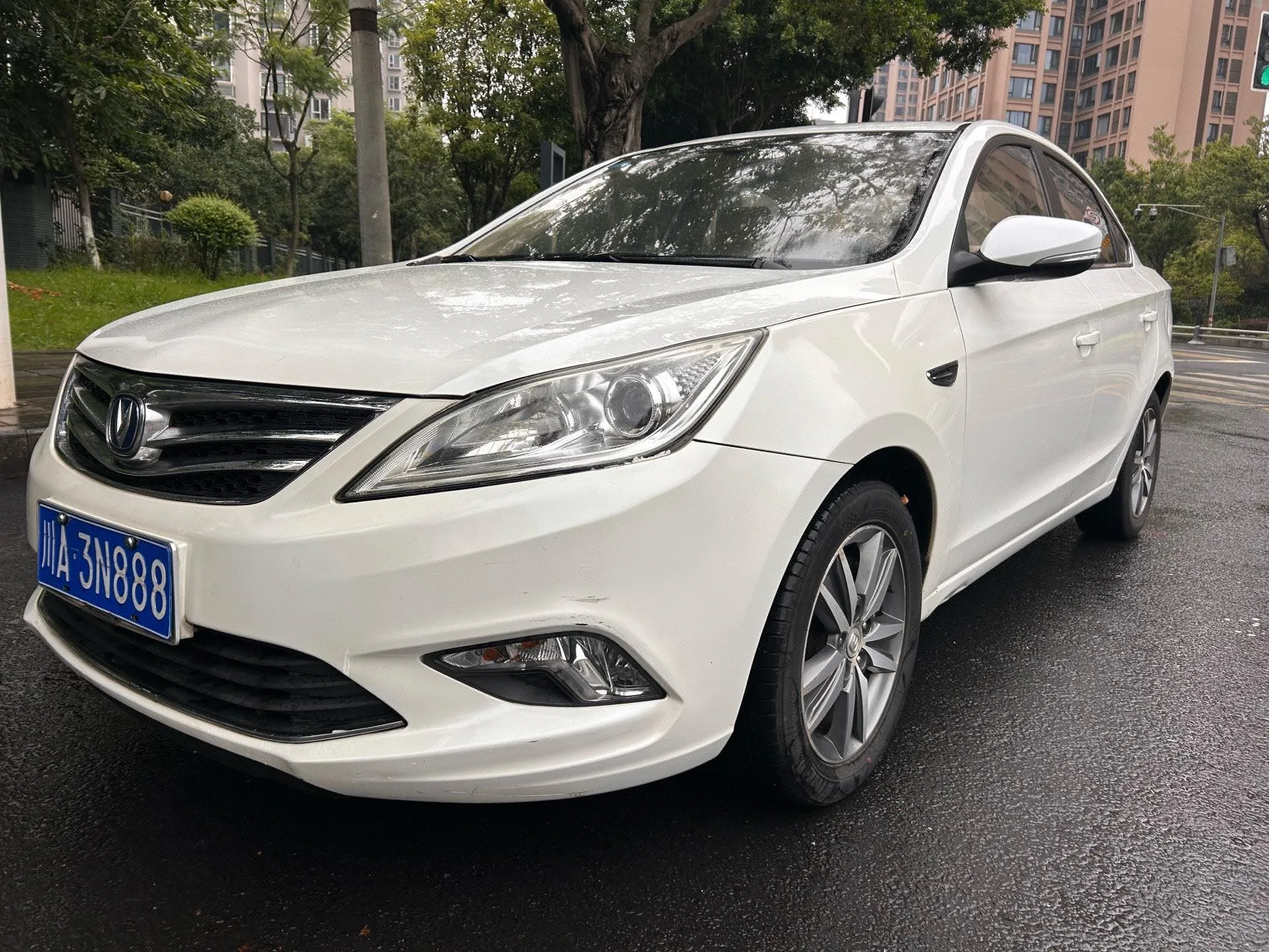 Eado 2015 Model Year 1.6L Automatic Deluxe