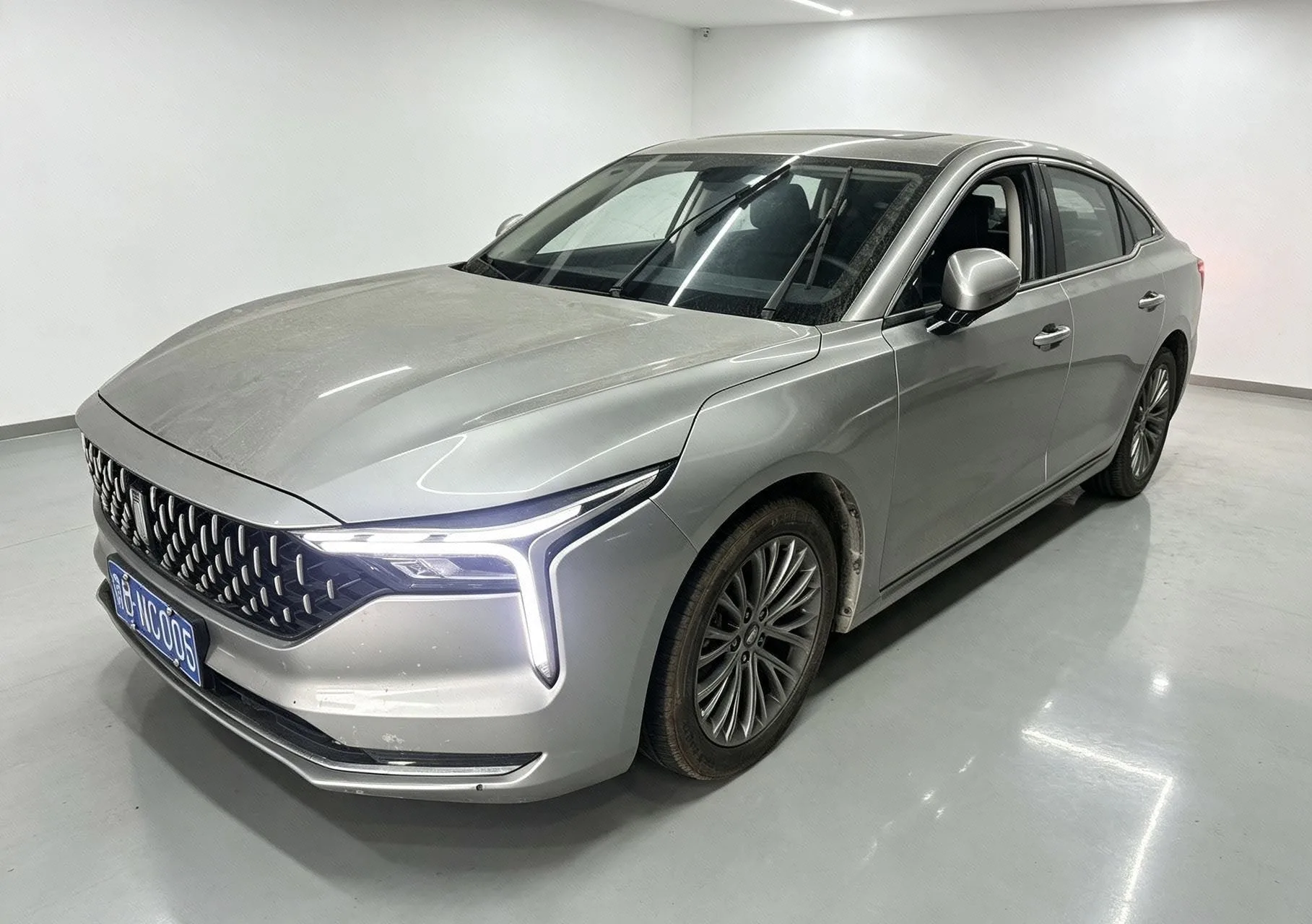 Benteng 2023 B70 1.5T Enjoy Edition Automatic