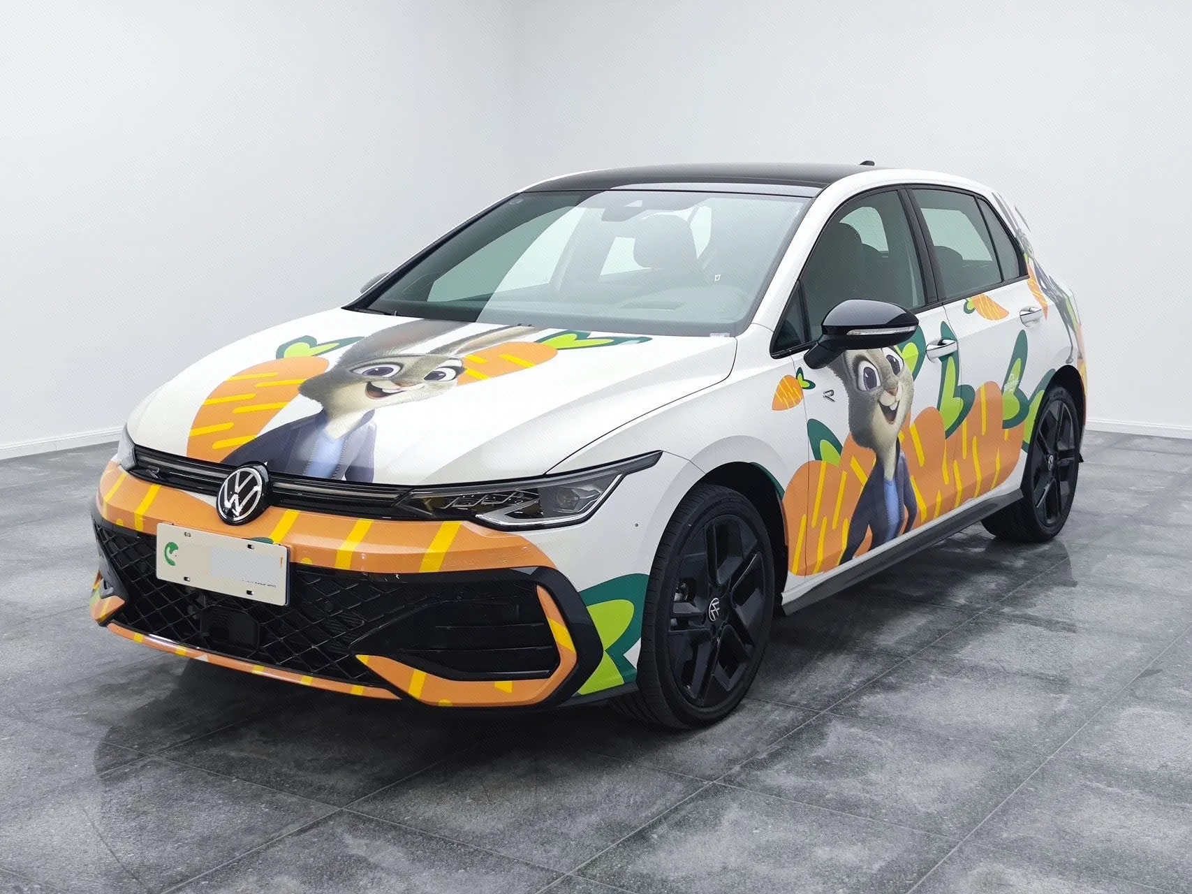 Volkswagen 2025 Golf 8 R-Line 1.5TSI 300TSI Automatic
