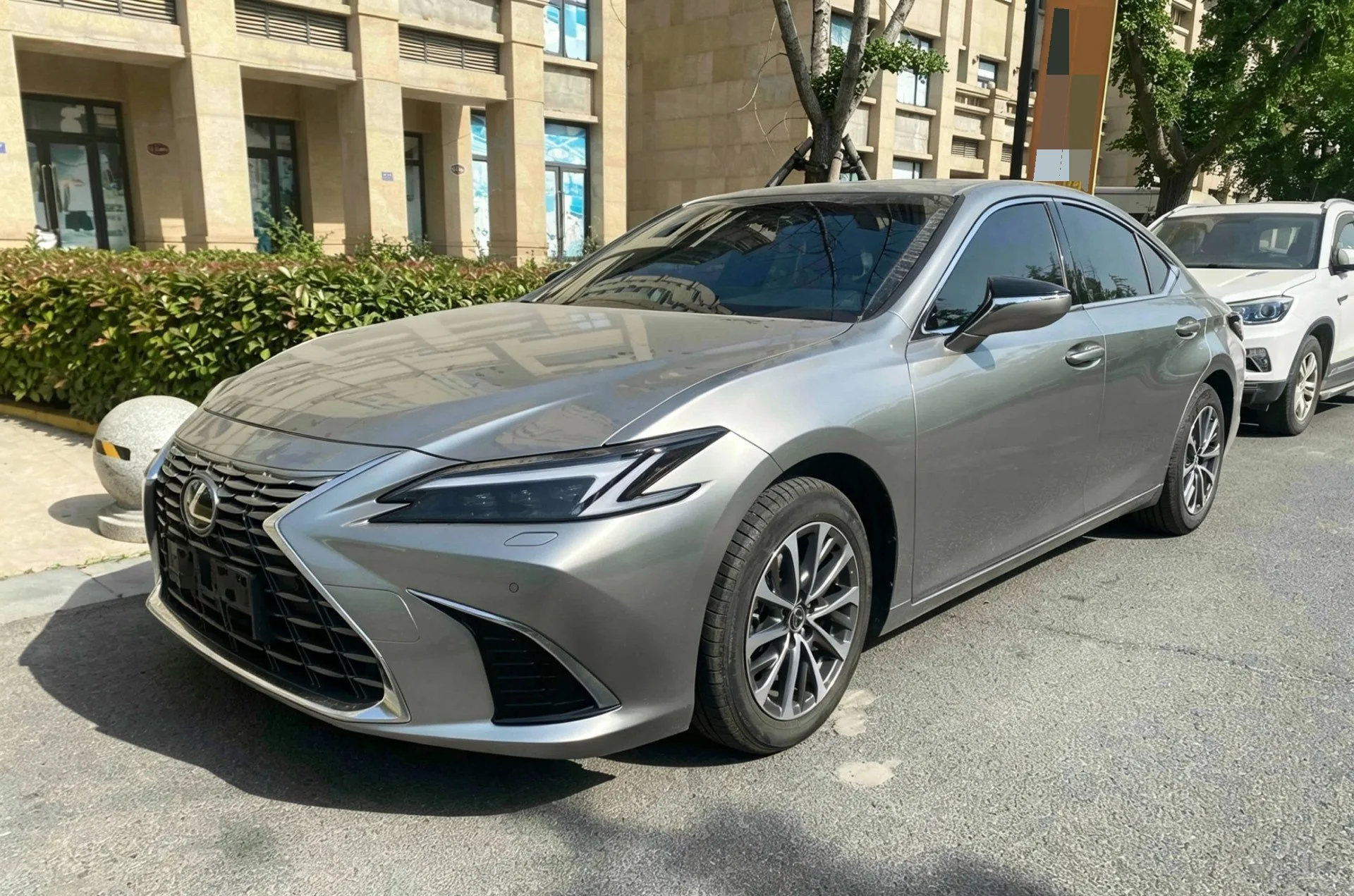 Lexus ES (Imported) 2025 ES200 2.0 CVT Premium Edition Automatic