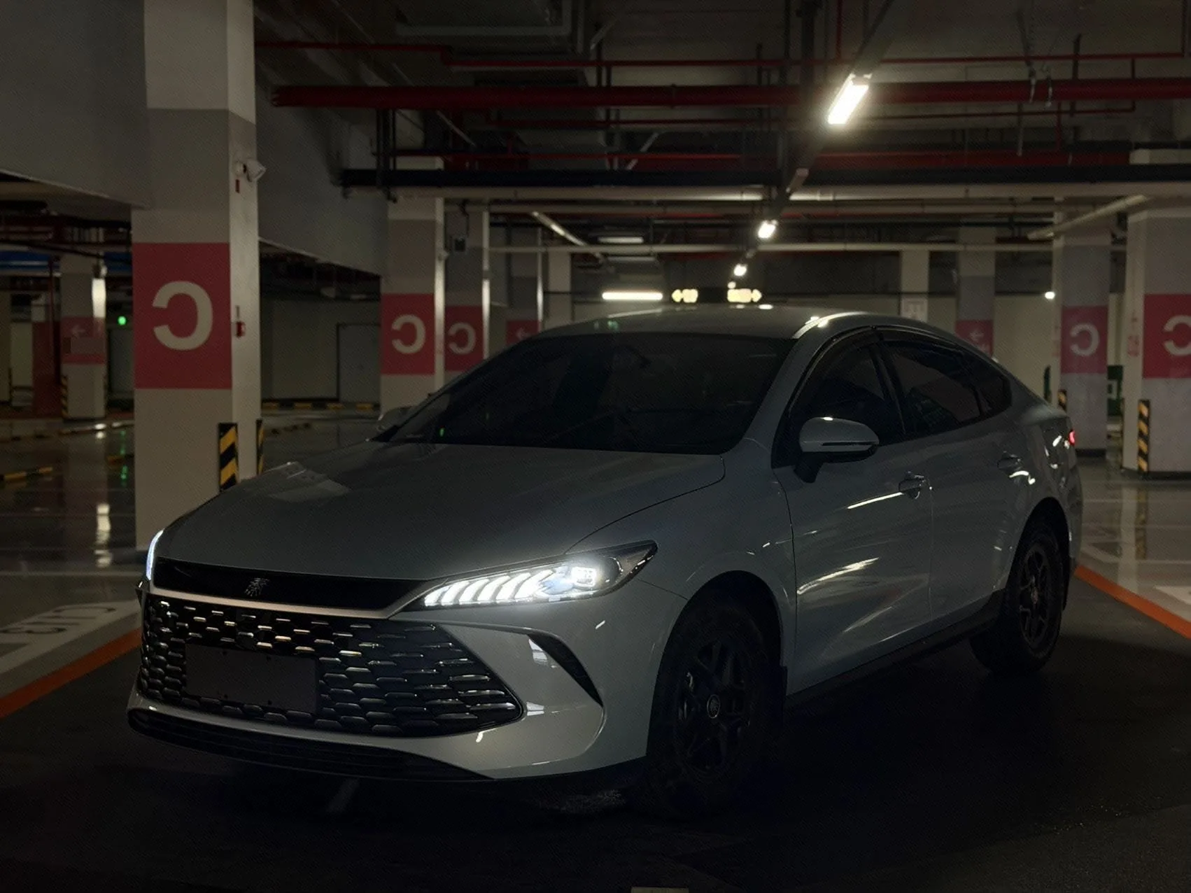 BYD 2025 Qin PLUS DM-i 1.5 CVT Intelligent Driving Edition 55KM Leading Model Automatic
