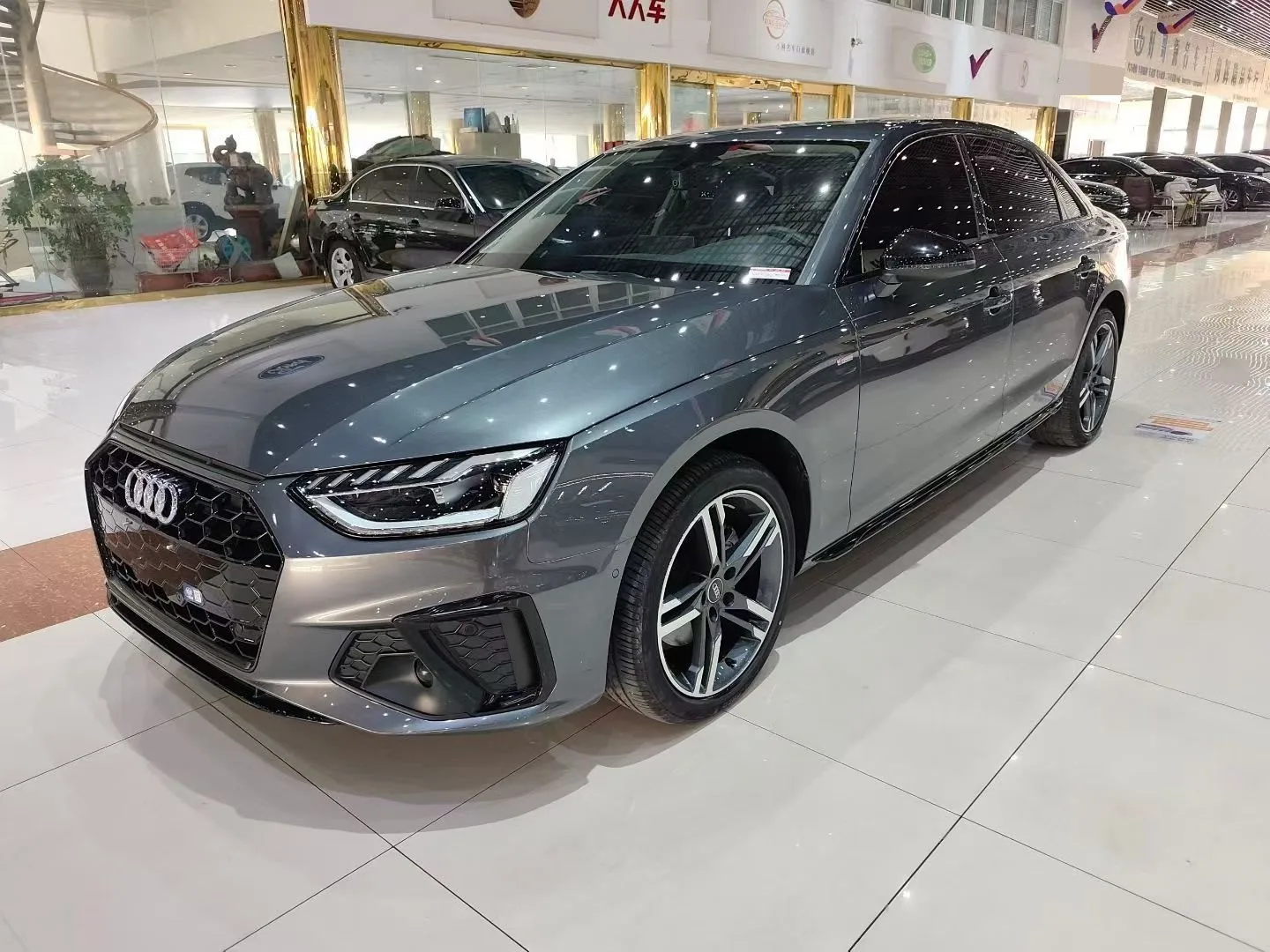 Audi A4L 2022 40 TFSI Luxury Elegance