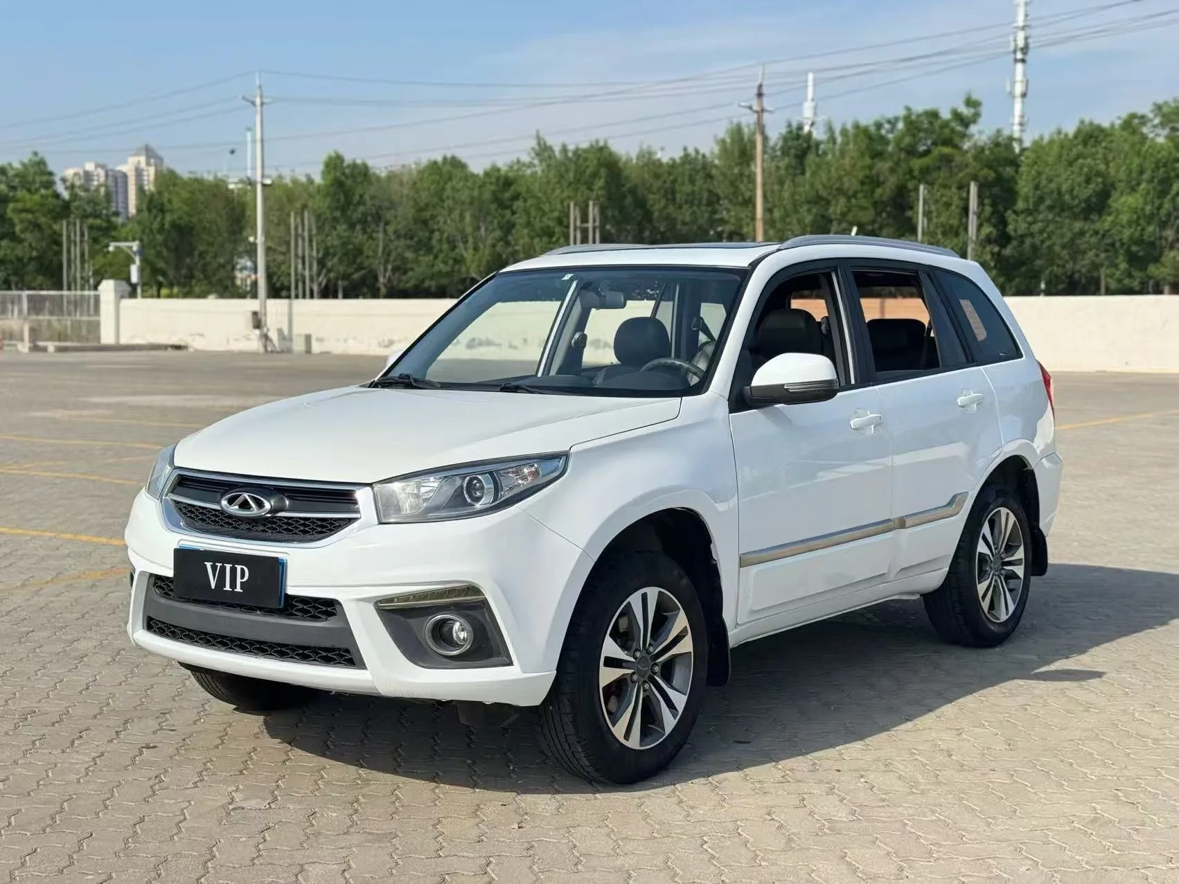 Chery Tiggo 3 2014 Magic Edition 1.6L CVT Smart Edition