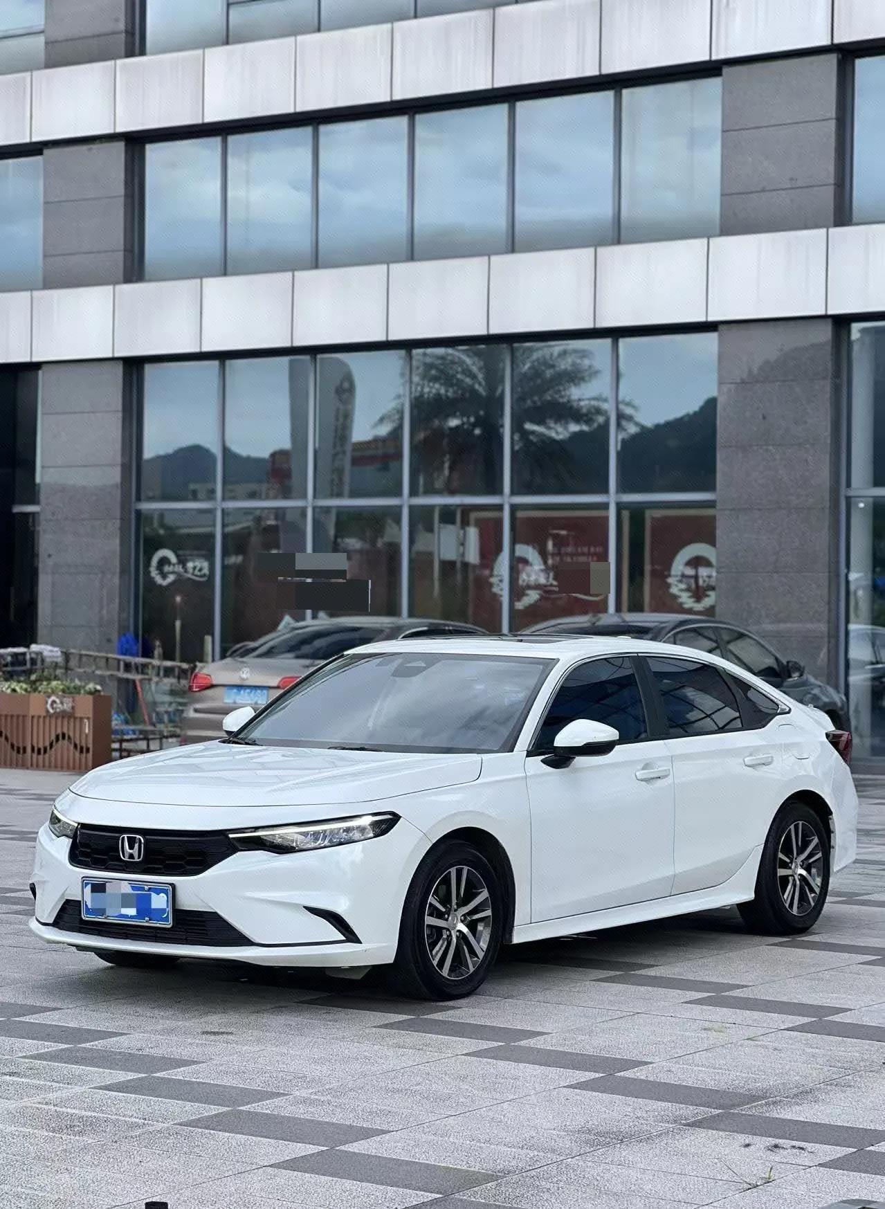 Honda 2023 Stylish 1.5T CVT 240TURBO Tech Edition Automatic